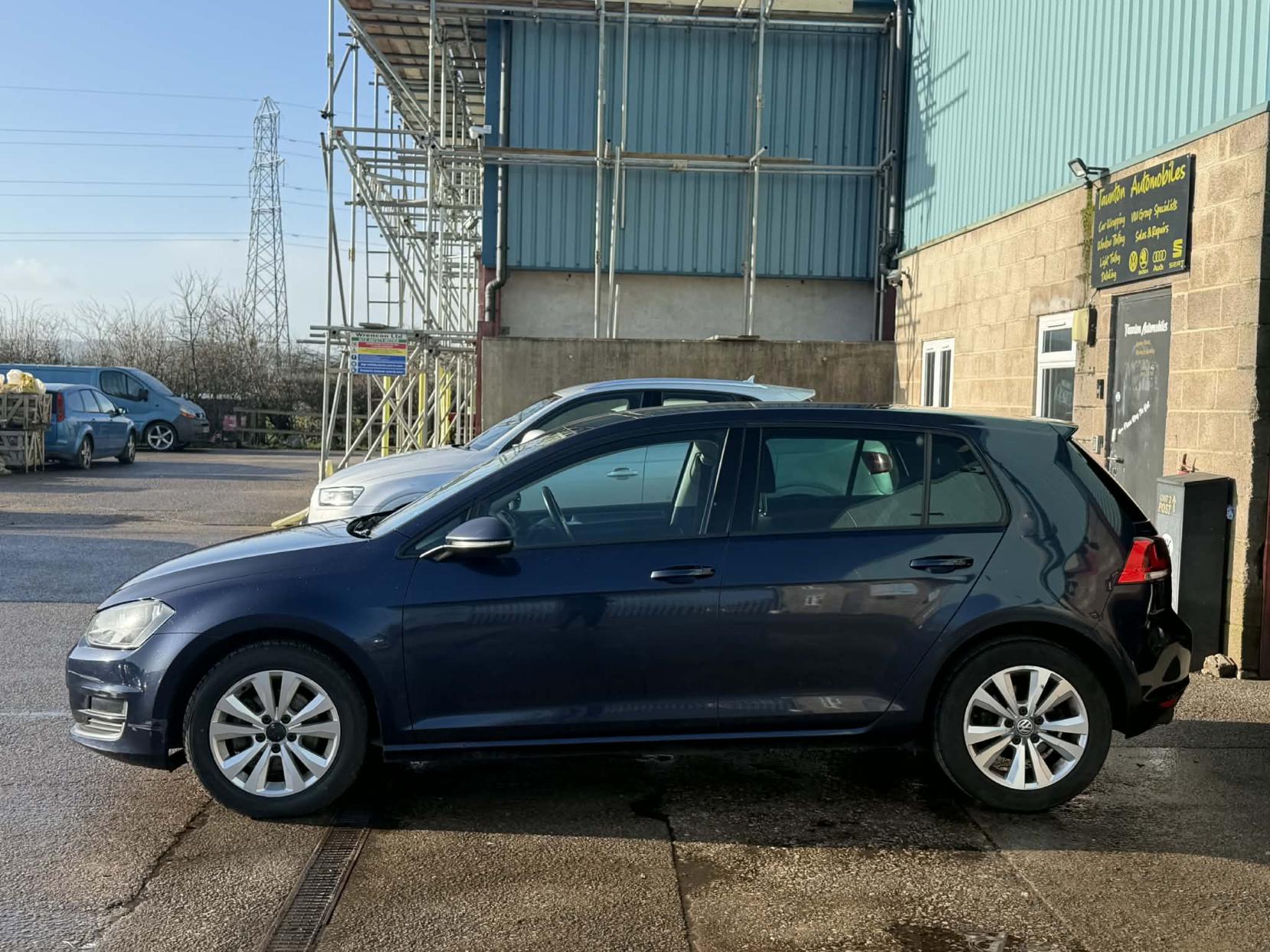 Volkswagen Golf 1.4 TSI BlueMotion Tech SE Hatchback 5dr Petrol Manual Euro 5 (s/s) (122 ps)