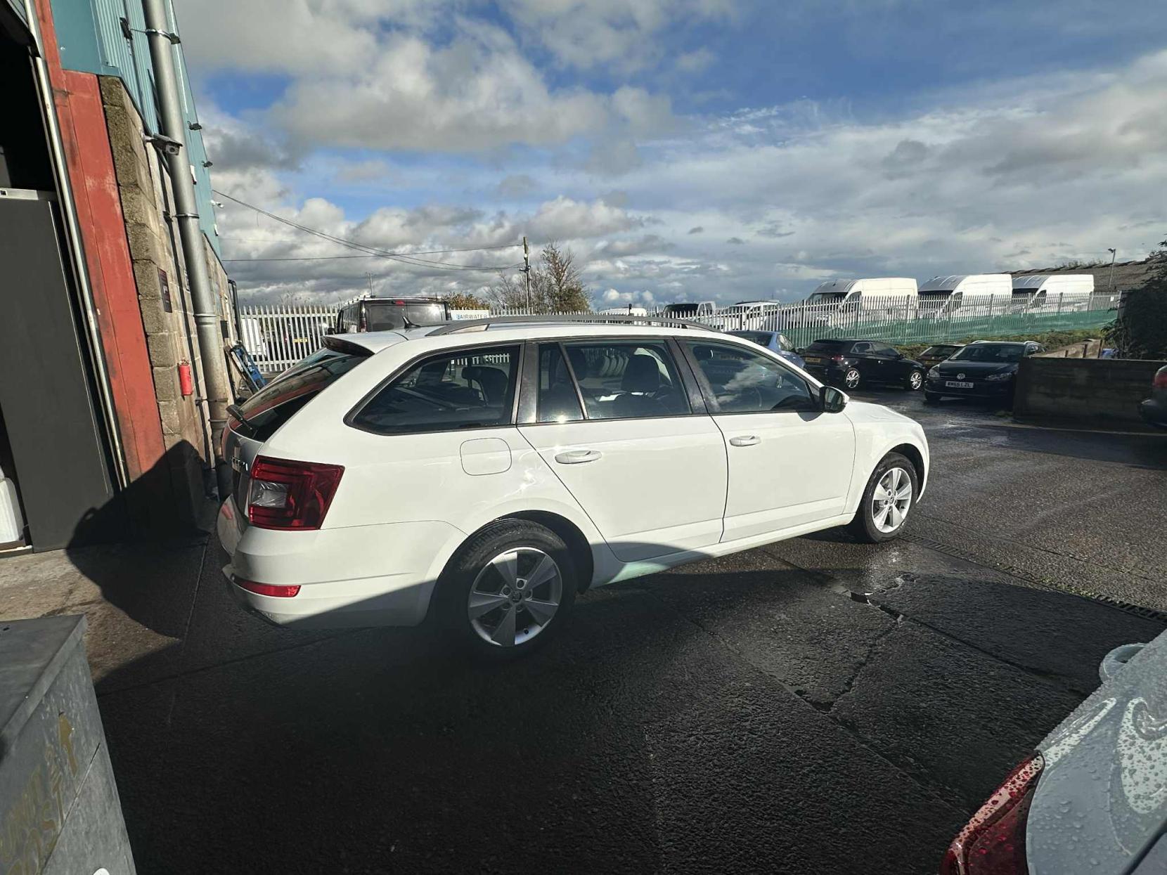 Skoda Octavia 2.0 TDI SE L Estate 5dr Diesel Manual Euro 6 (s/s) (150 ps)