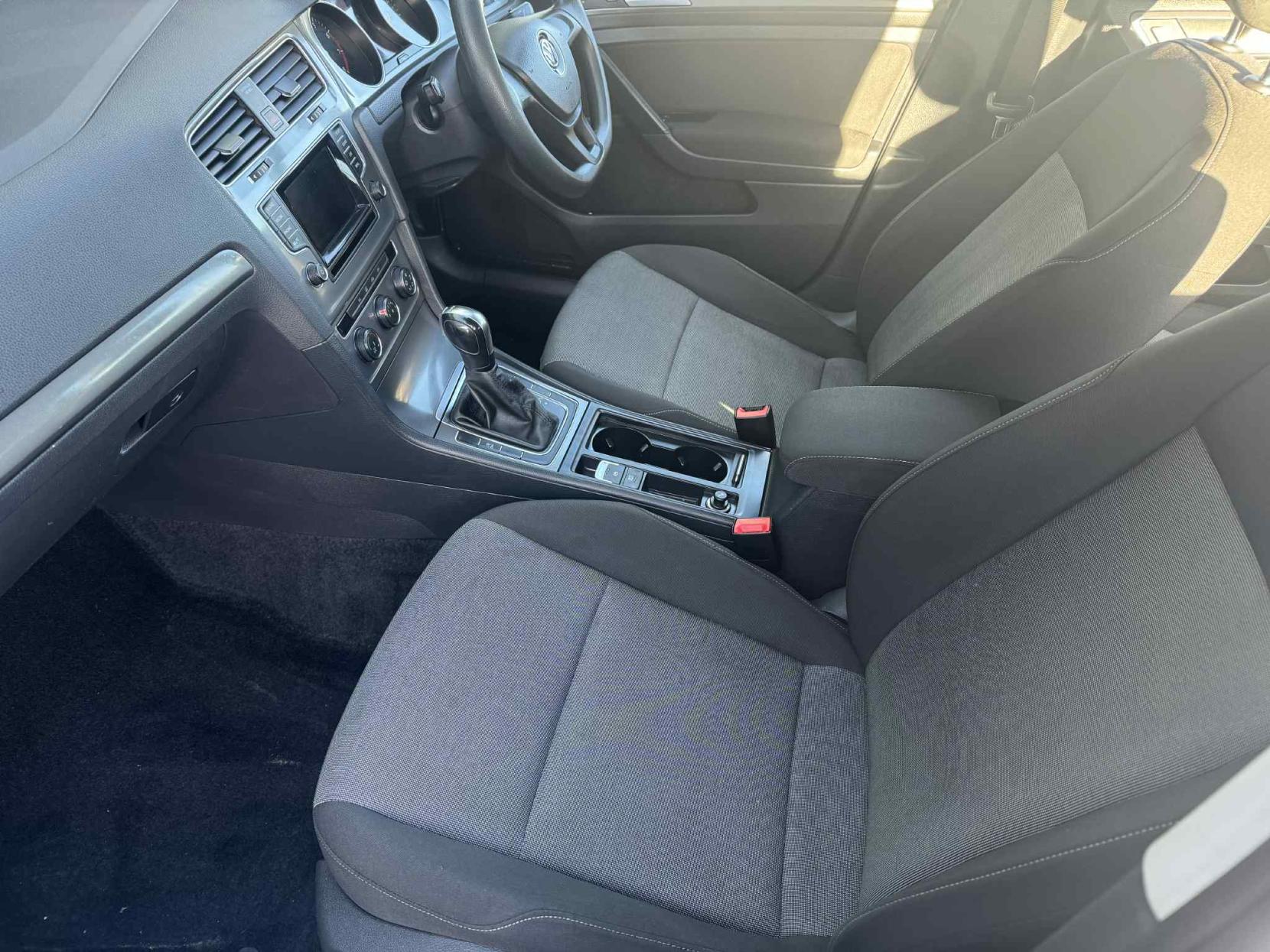 Volkswagen Golf 1.4 TSI BlueMotion Tech S Hatchback 5dr Petrol DSG Euro 5 (s/s) (122 ps)