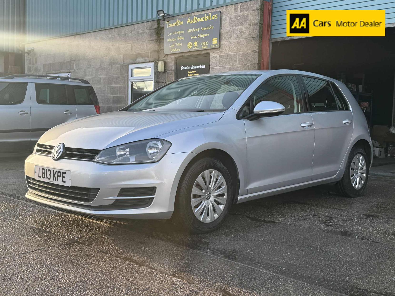Volkswagen Golf 1.4 TSI BlueMotion Tech S Hatchback 5dr Petrol DSG Euro 5 (s/s) (122 ps)