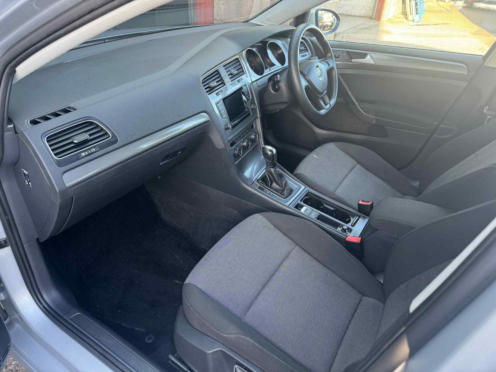 Volkswagen Golf 1.4 TSI BlueMotion Tech S Hatchback 5dr Petrol DSG Euro 5 (s/s) (122 ps)