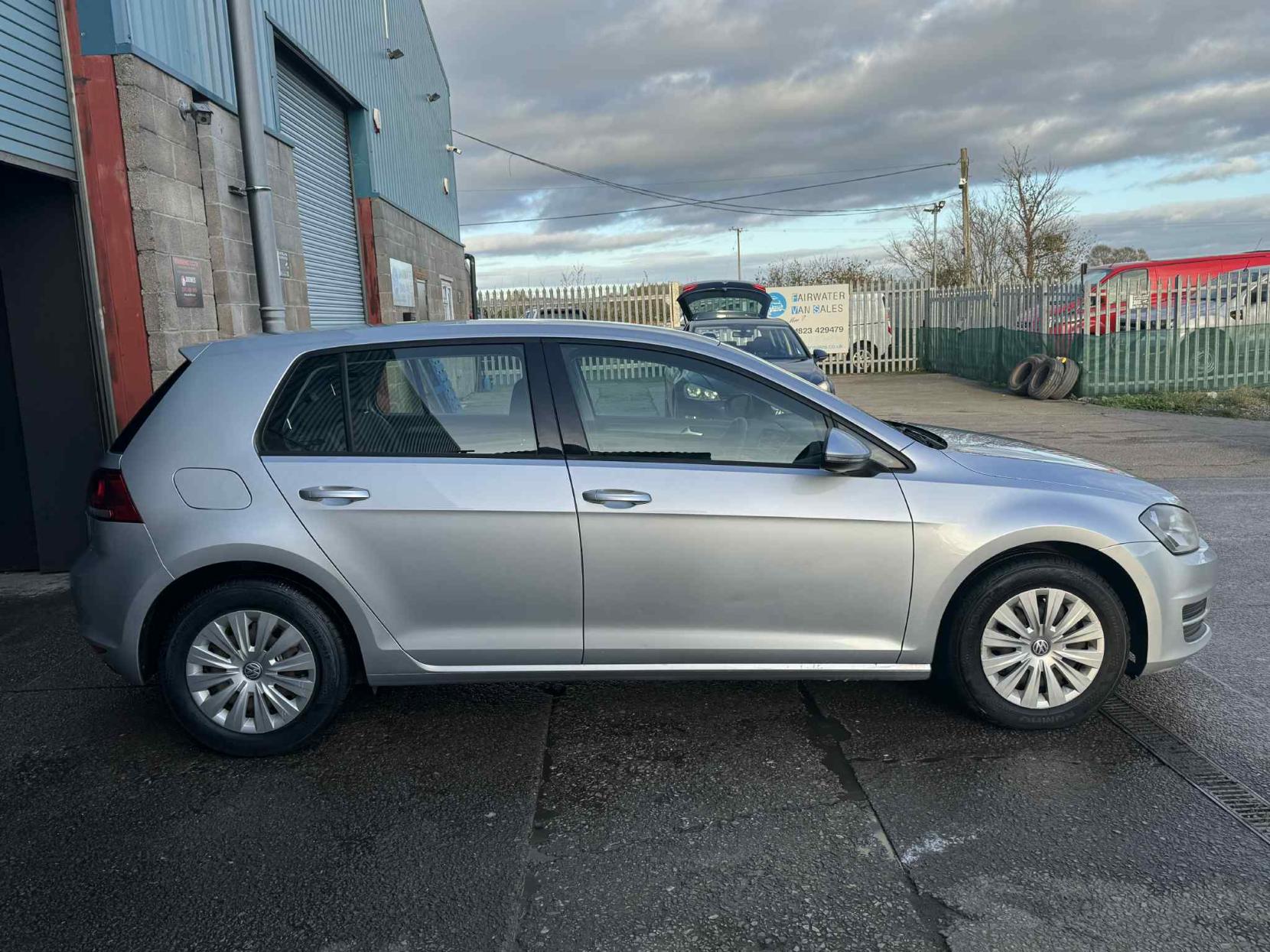 Volkswagen Golf 1.4 TSI BlueMotion Tech S Hatchback 5dr Petrol DSG Euro 5 (s/s) (122 ps)