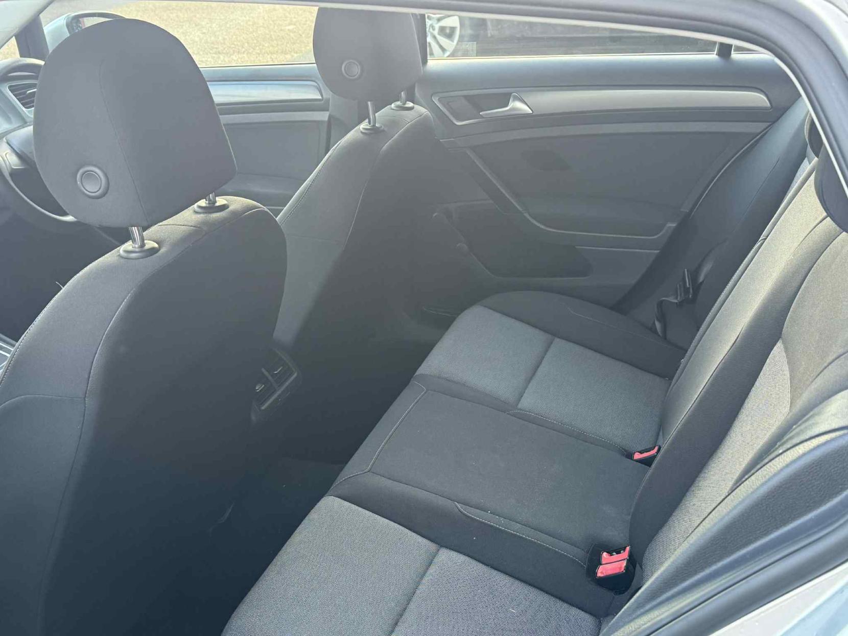 Volkswagen Golf 1.4 TSI BlueMotion Tech S Hatchback 5dr Petrol DSG Euro 5 (s/s) (122 ps)