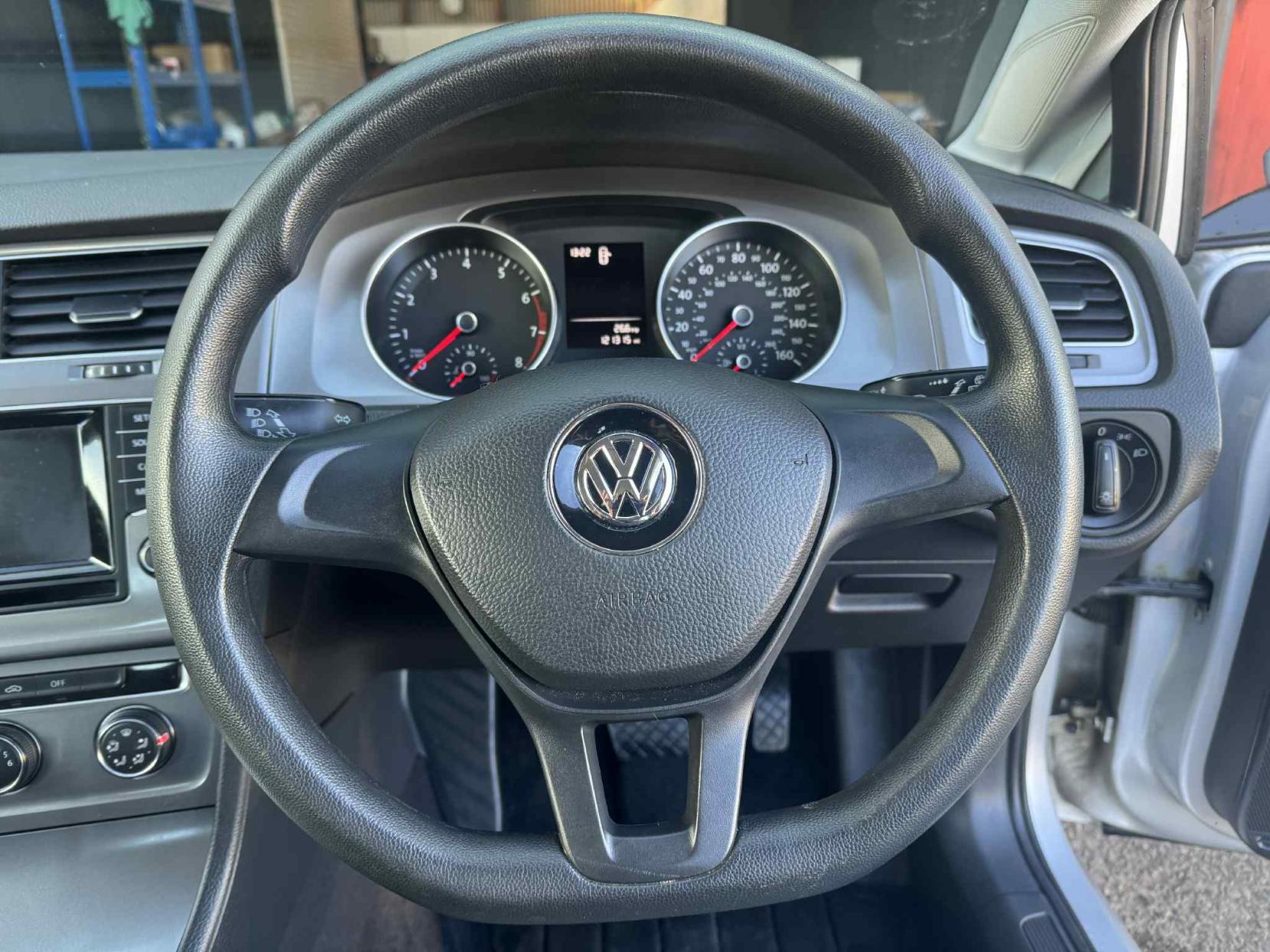 Volkswagen Golf 1.4 TSI BlueMotion Tech S Hatchback 5dr Petrol DSG Euro 5 (s/s) (122 ps)