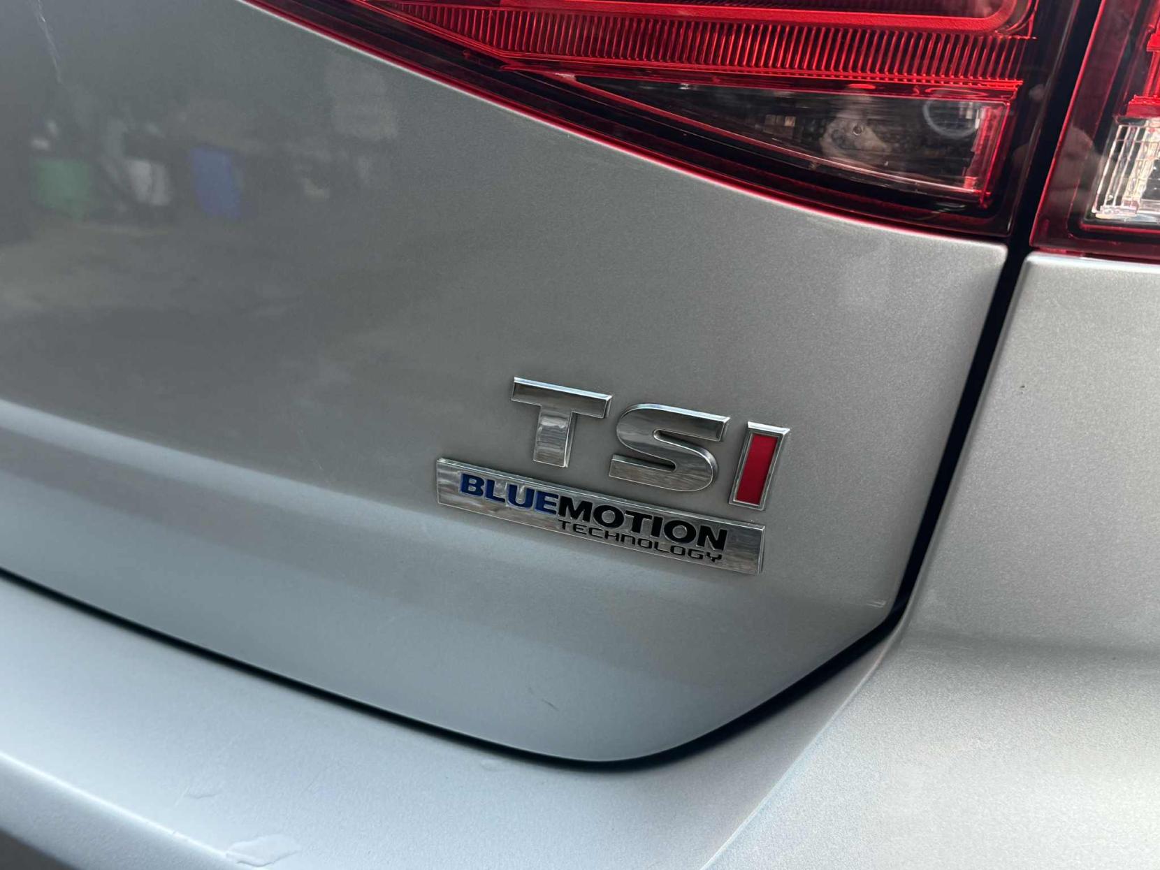 Volkswagen Golf 1.4 TSI BlueMotion Tech S Hatchback 5dr Petrol DSG Euro 5 (s/s) (122 ps)