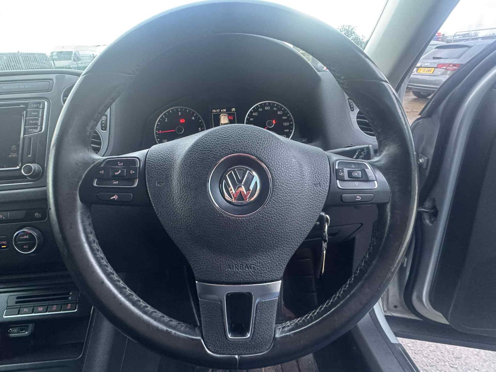 Volkswagen Tiguan 2.0 TDI BlueMotion Tech Match SUV 5dr Diesel Manual 4WD Euro 6 (s/s) (150 ps)