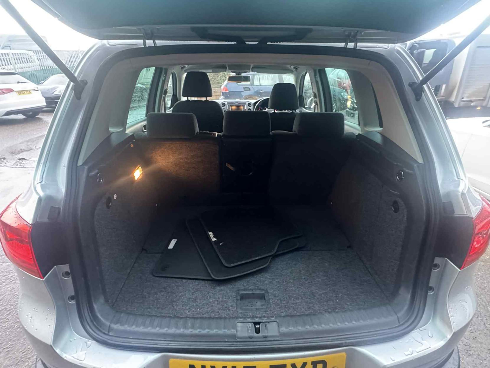 Volkswagen Tiguan 2.0 TDI BlueMotion Tech Match SUV 5dr Diesel Manual 4WD Euro 6 (s/s) (150 ps)