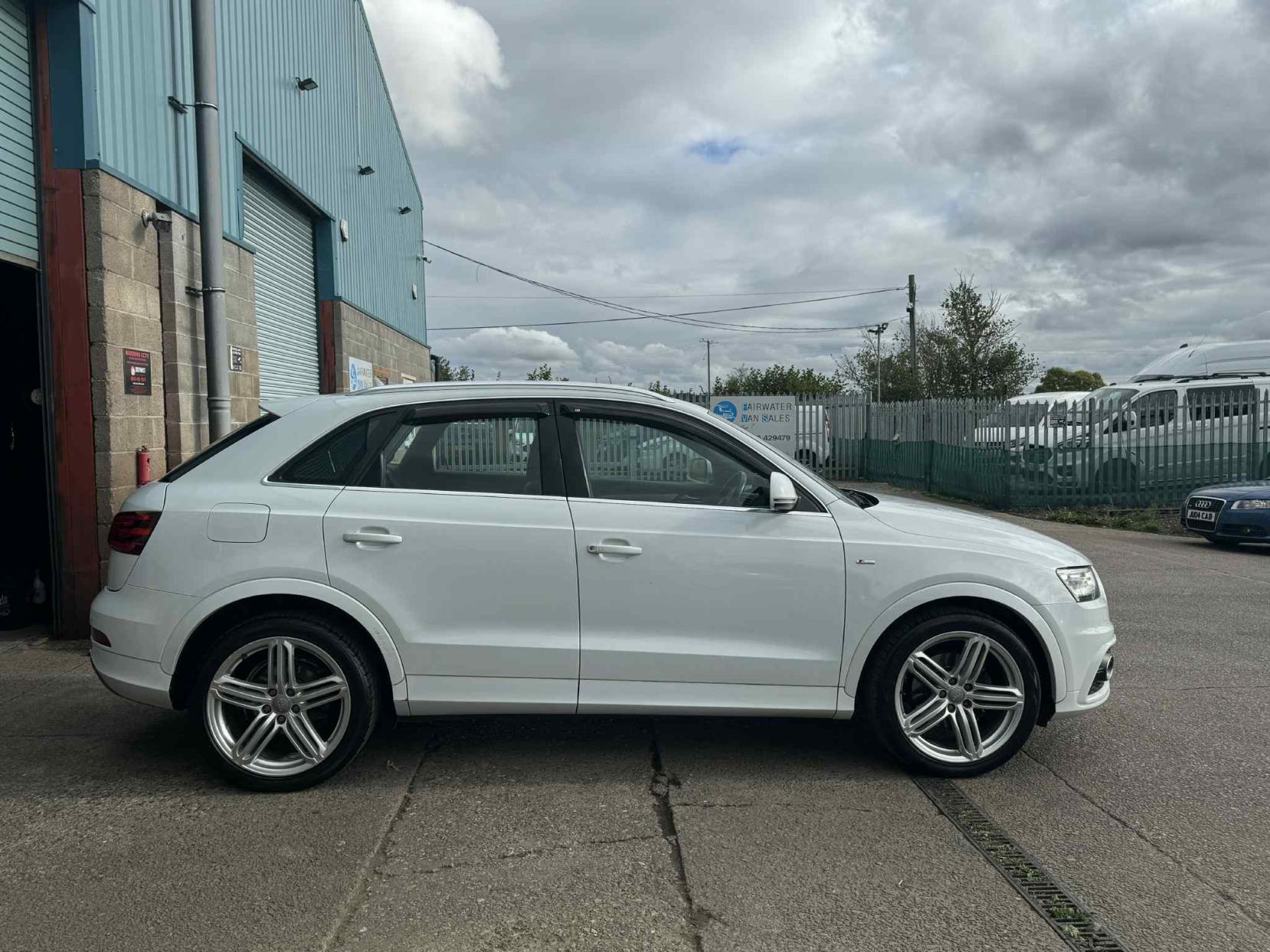 Audi Q3 2.0 TDI S line SUV 5dr Diesel Manual Euro 5 (s/s) (177 ps)