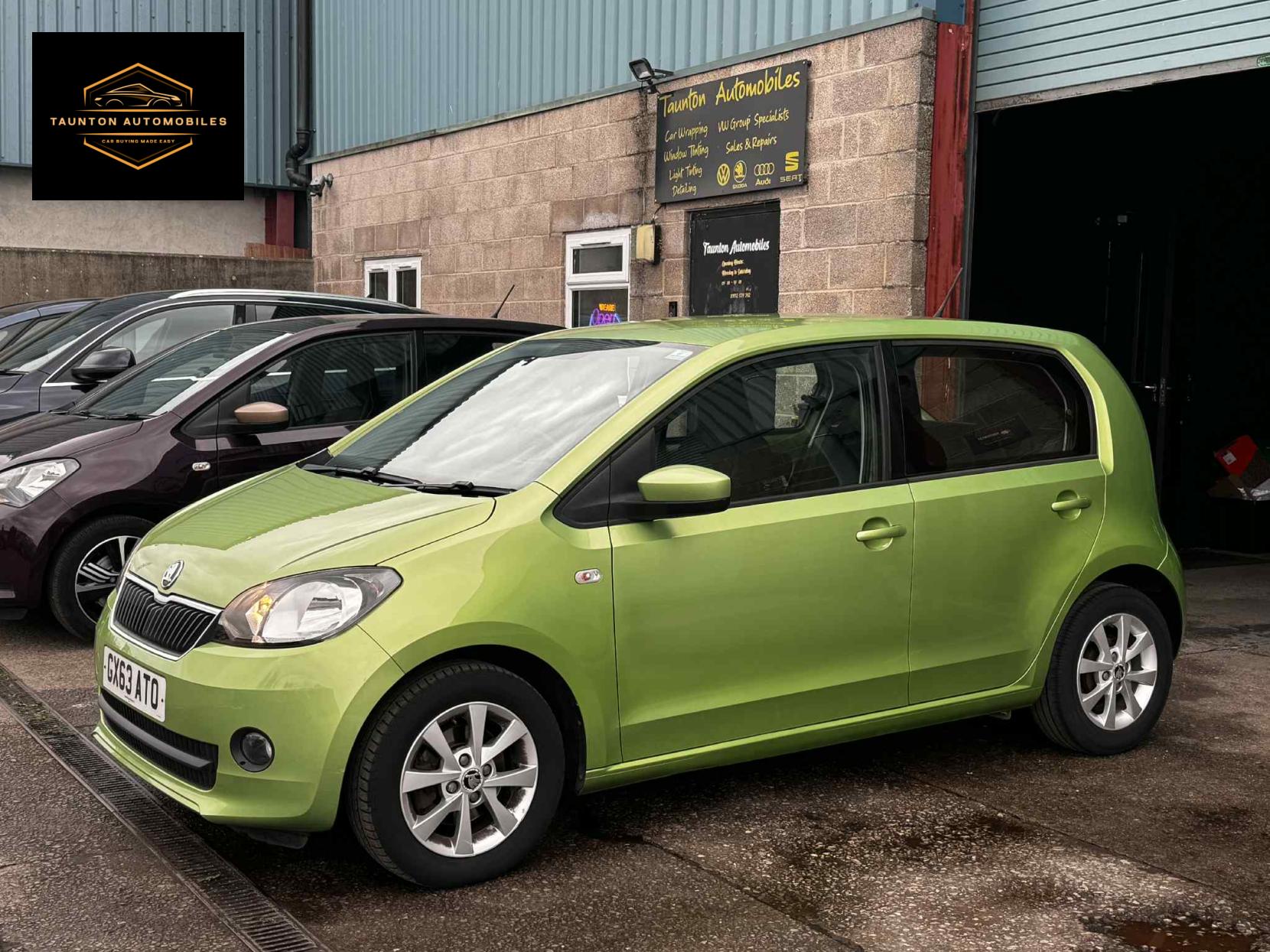 Skoda Citigo 1.0 MPI GreenTech Elegance Hatchback 5dr Petrol Manual Euro 5 (s/s) (75 ps)