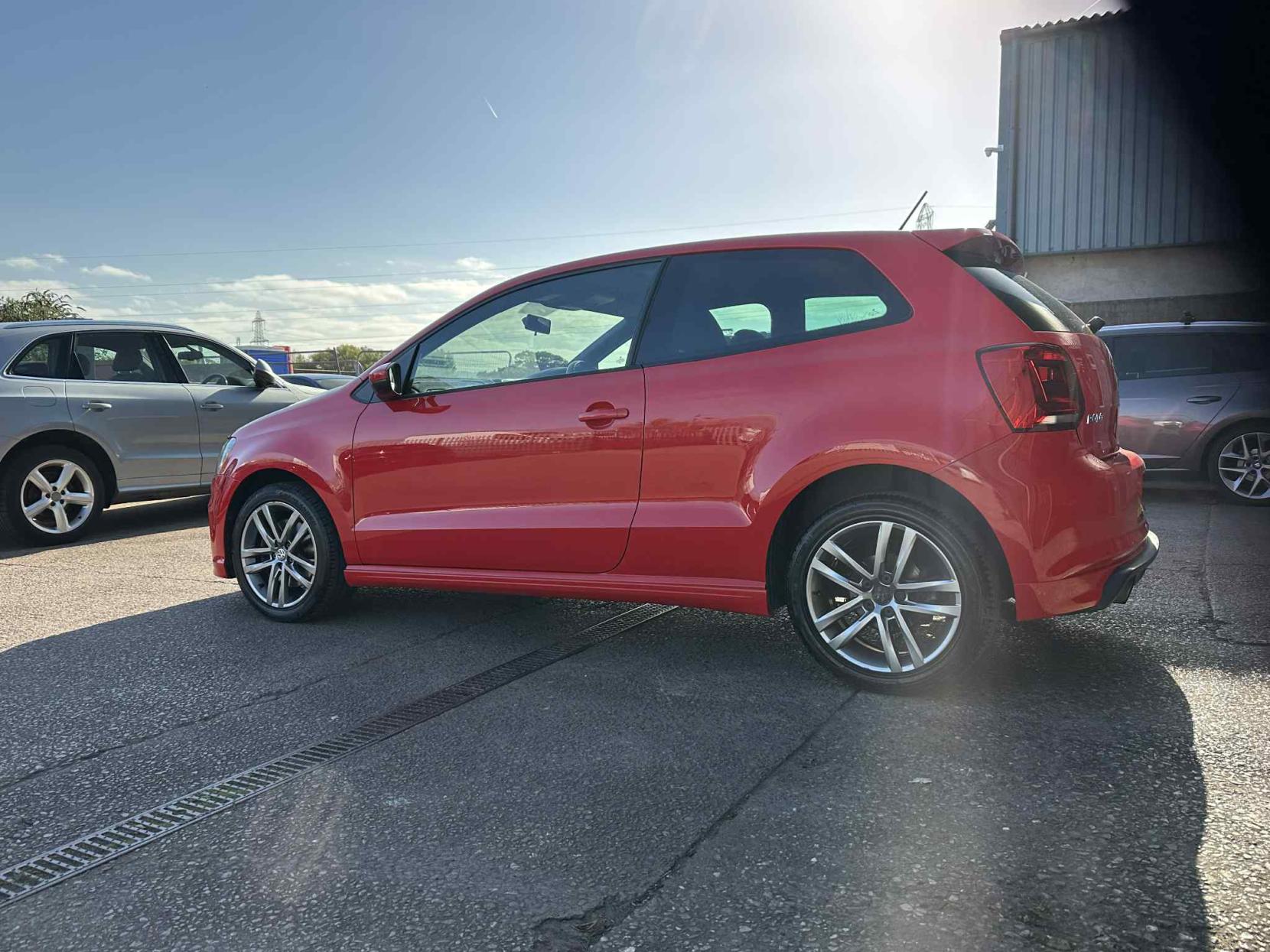 Volkswagen Polo 1.0 TSI BlueMotion Tech R-Line Hatchback 3dr Petrol Manual Euro 6 (s/s) (110 bhp)