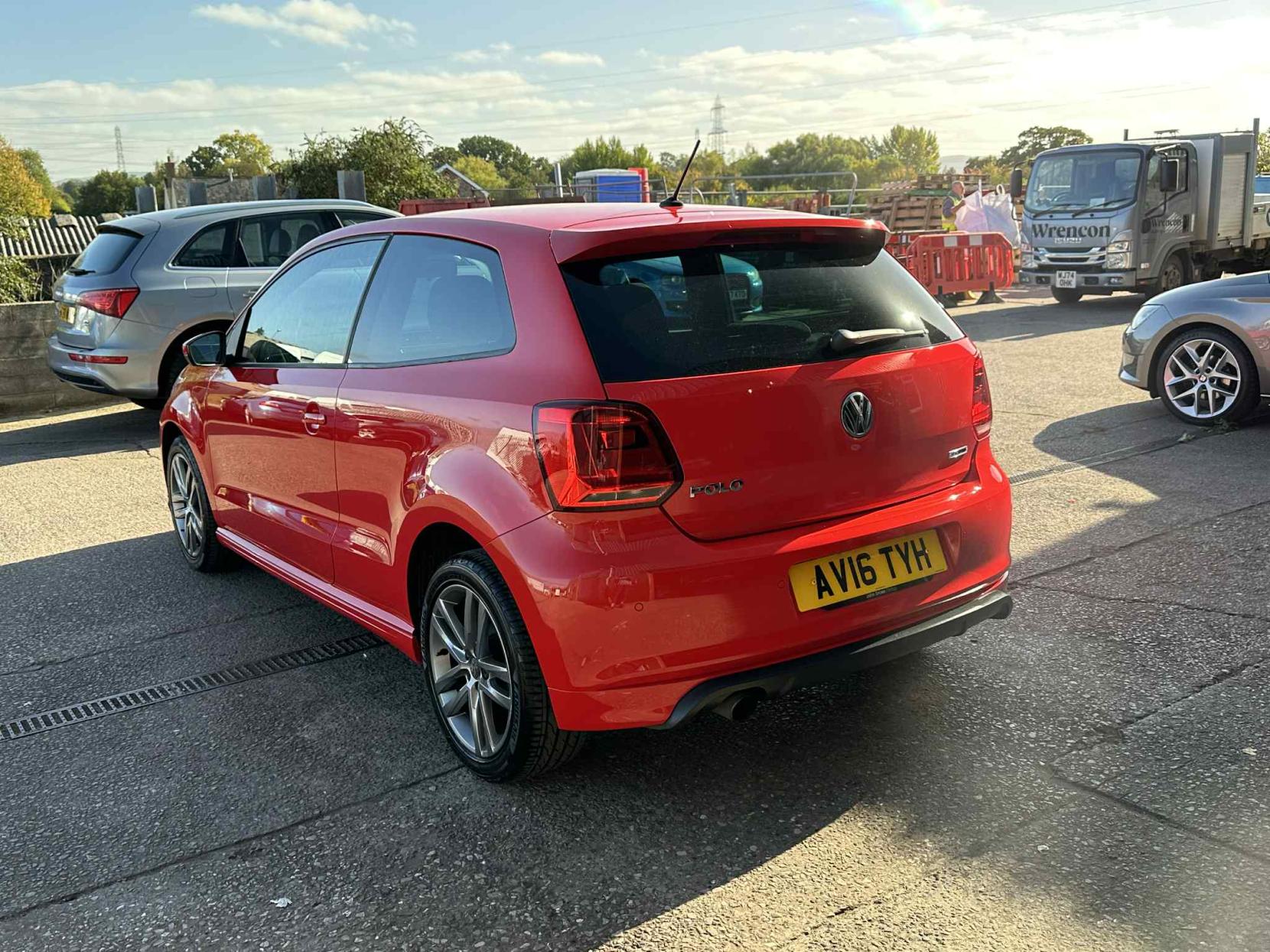Volkswagen Polo 1.0 TSI BlueMotion Tech R-Line Hatchback 3dr Petrol Manual Euro 6 (s/s) (110 bhp)