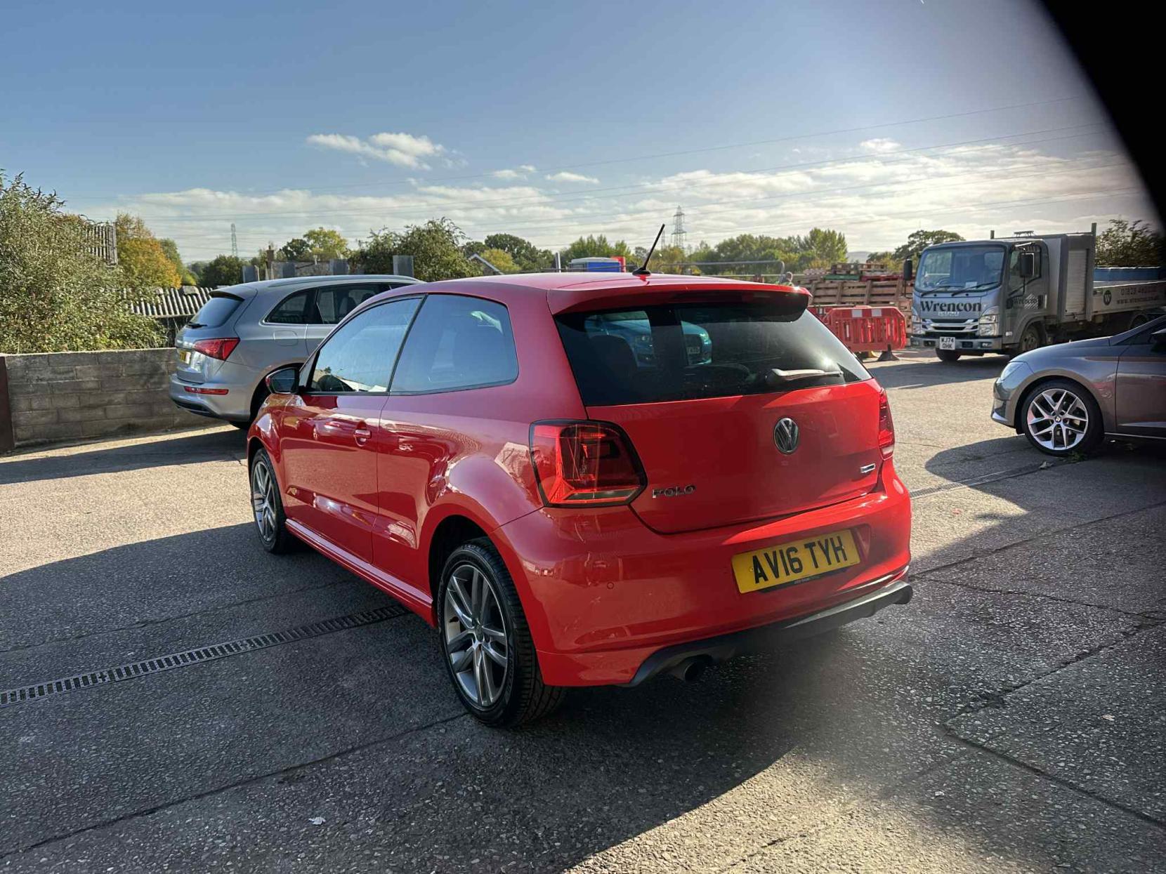 Volkswagen Polo 1.0 TSI BlueMotion Tech R-Line Hatchback 3dr Petrol Manual Euro 6 (s/s) (110 bhp)
