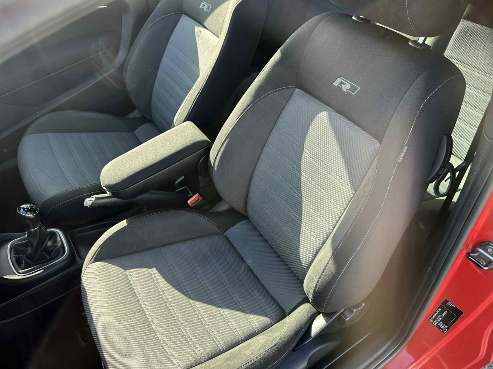 Volkswagen Polo 1.0 TSI BlueMotion Tech R-Line Hatchback 3dr Petrol Manual Euro 6 (s/s) (110 bhp)