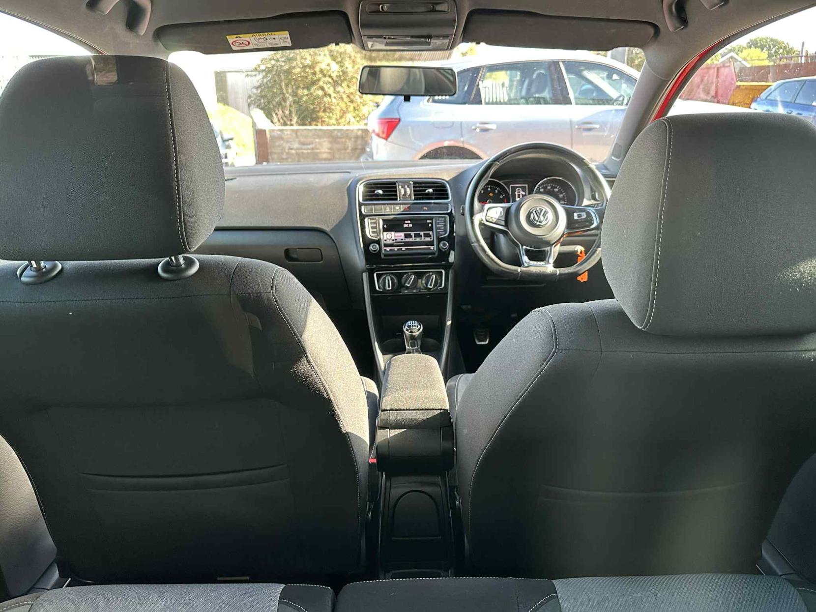 Volkswagen Polo 1.0 TSI BlueMotion Tech R-Line Hatchback 3dr Petrol Manual Euro 6 (s/s) (110 bhp)