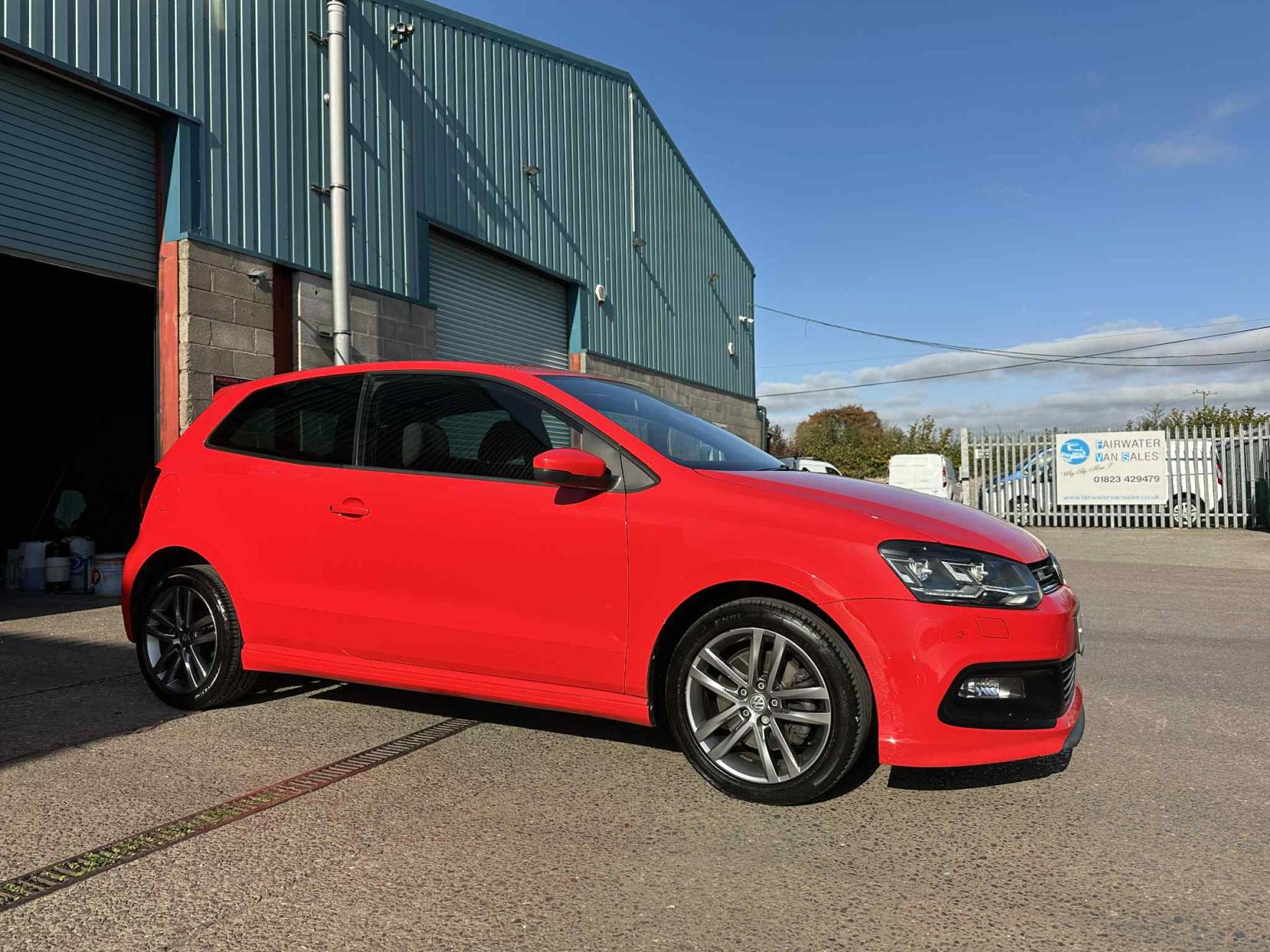Volkswagen Polo 1.0 TSI BlueMotion Tech R-Line Hatchback 3dr Petrol Manual Euro 6 (s/s) (110 bhp)