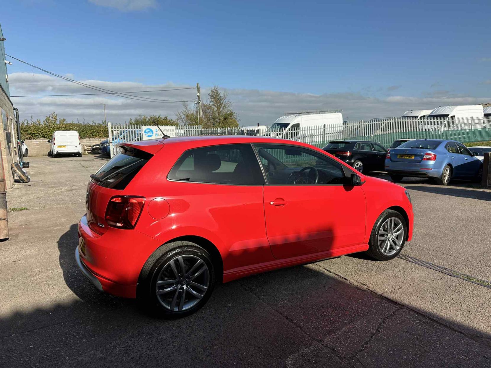 Volkswagen Polo 1.0 TSI BlueMotion Tech R-Line Hatchback 3dr Petrol Manual Euro 6 (s/s) (110 bhp)