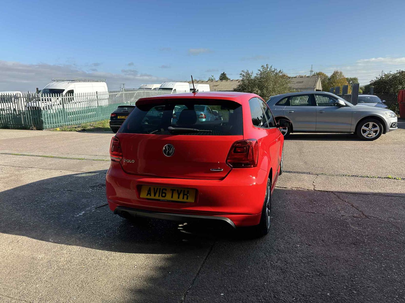 Volkswagen Polo 1.0 TSI BlueMotion Tech R-Line Hatchback 3dr Petrol Manual Euro 6 (s/s) (110 bhp)