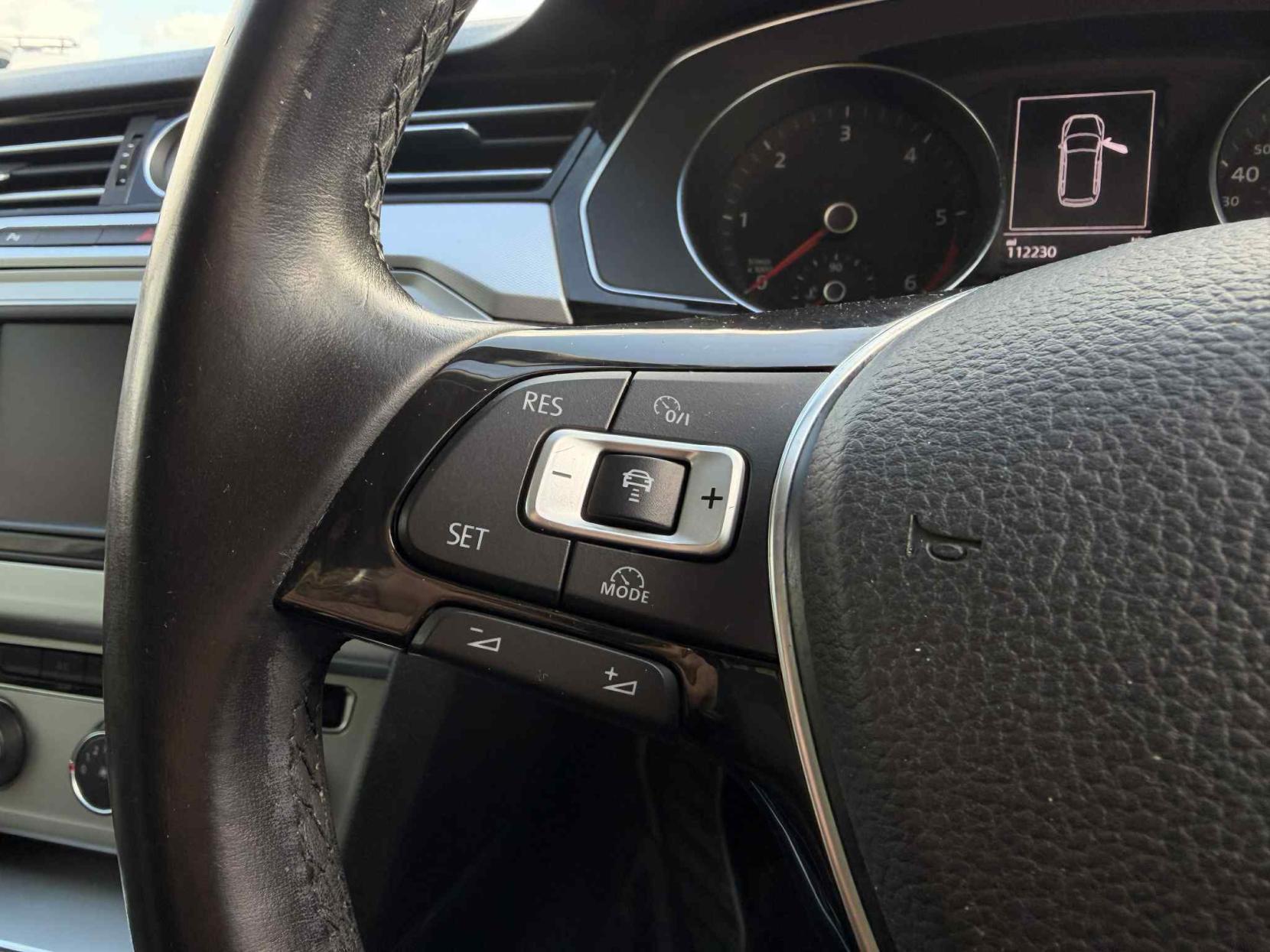 Volkswagen Passat 2.0 TDI BlueMotion Tech SE Business Estate 5dr Diesel Manual Euro 6 (s/s) (150 ps)