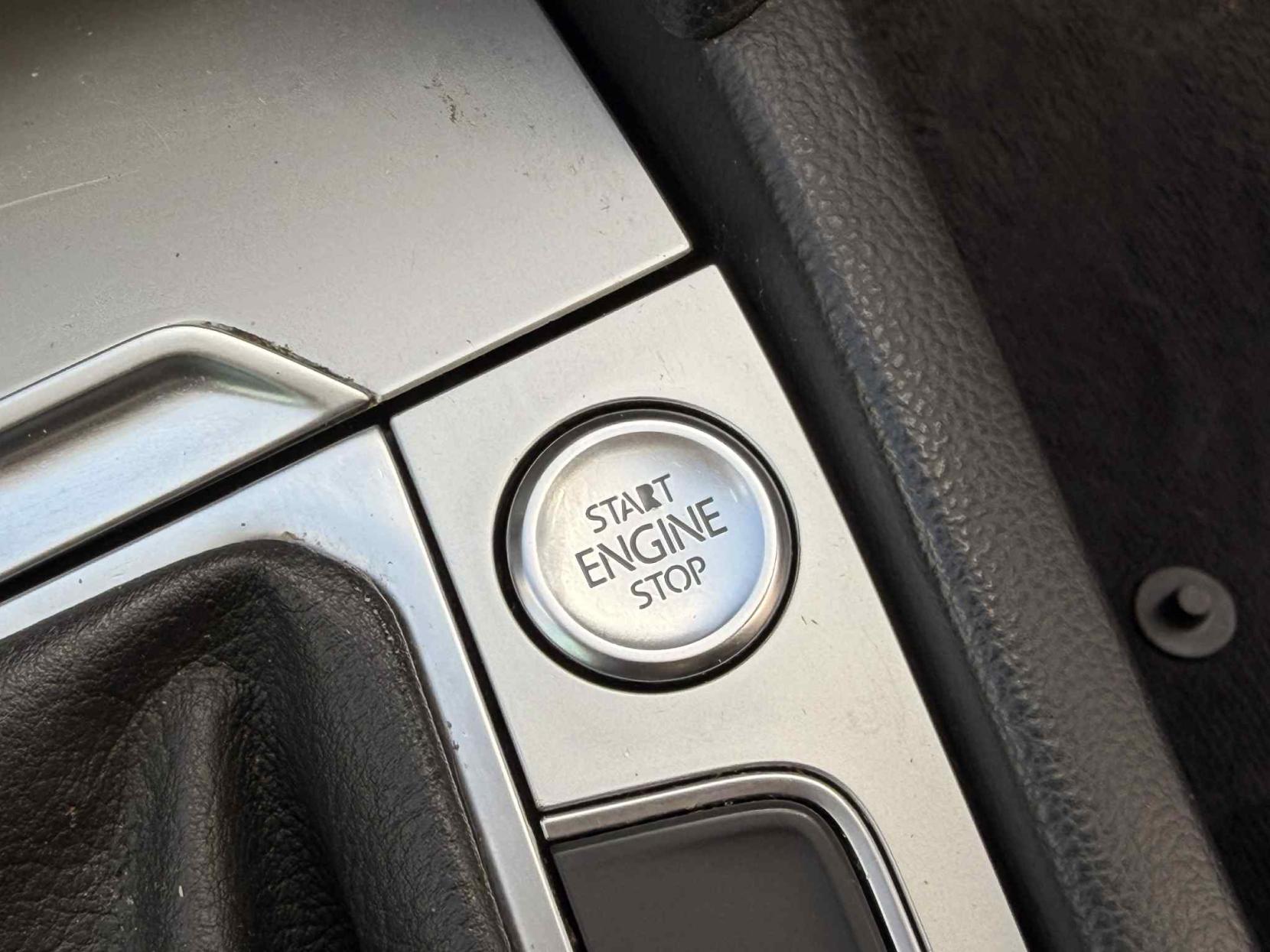 Volkswagen Passat 2.0 TDI BlueMotion Tech SE Business Estate 5dr Diesel Manual Euro 6 (s/s) (150 ps)