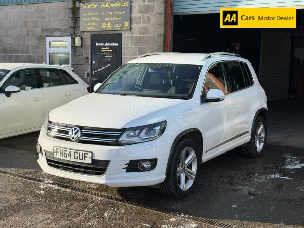Volkswagen Tiguan 2.0 TDI BlueMotion Tech R-Line SUV 5dr Diesel Manual 4WD Euro 5 (s/s) (Nav) (140 ps)