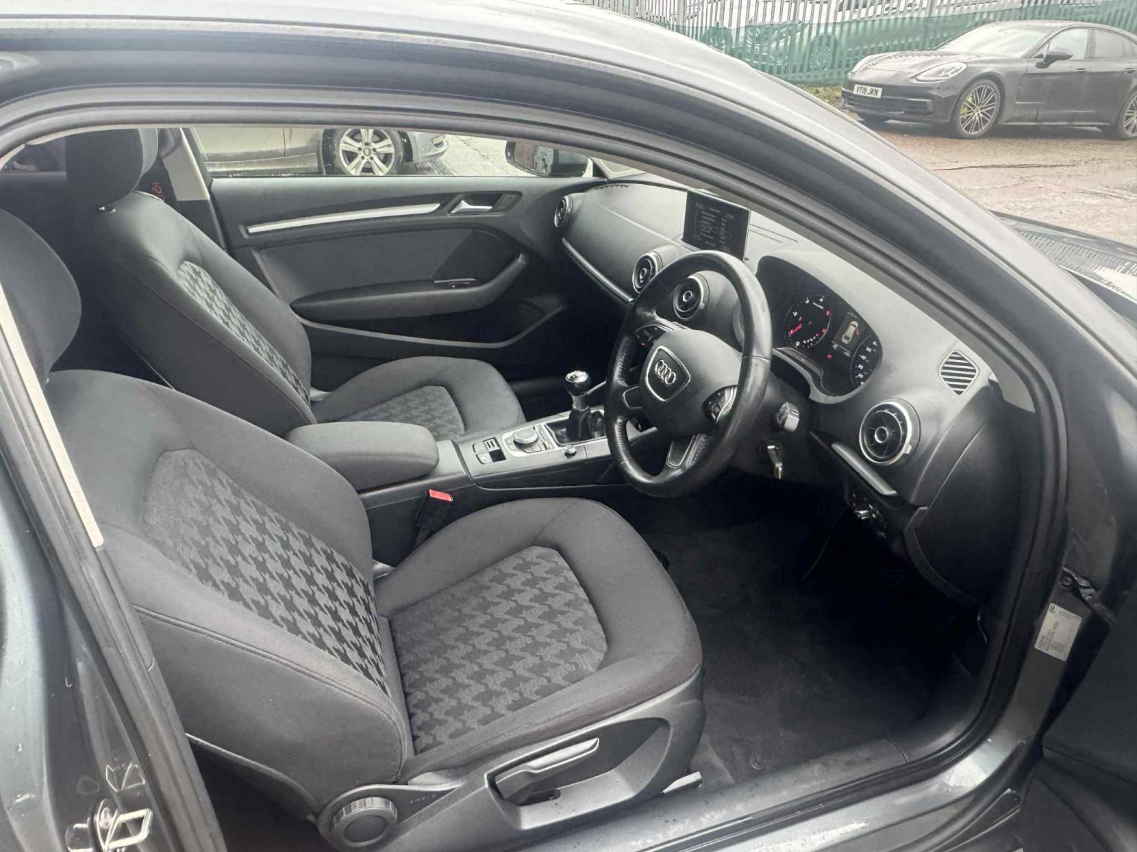 Audi A3 2.0 TDI SE Technik Hatchback 3dr Diesel Manual Euro 6 (s/s) (150 ps)