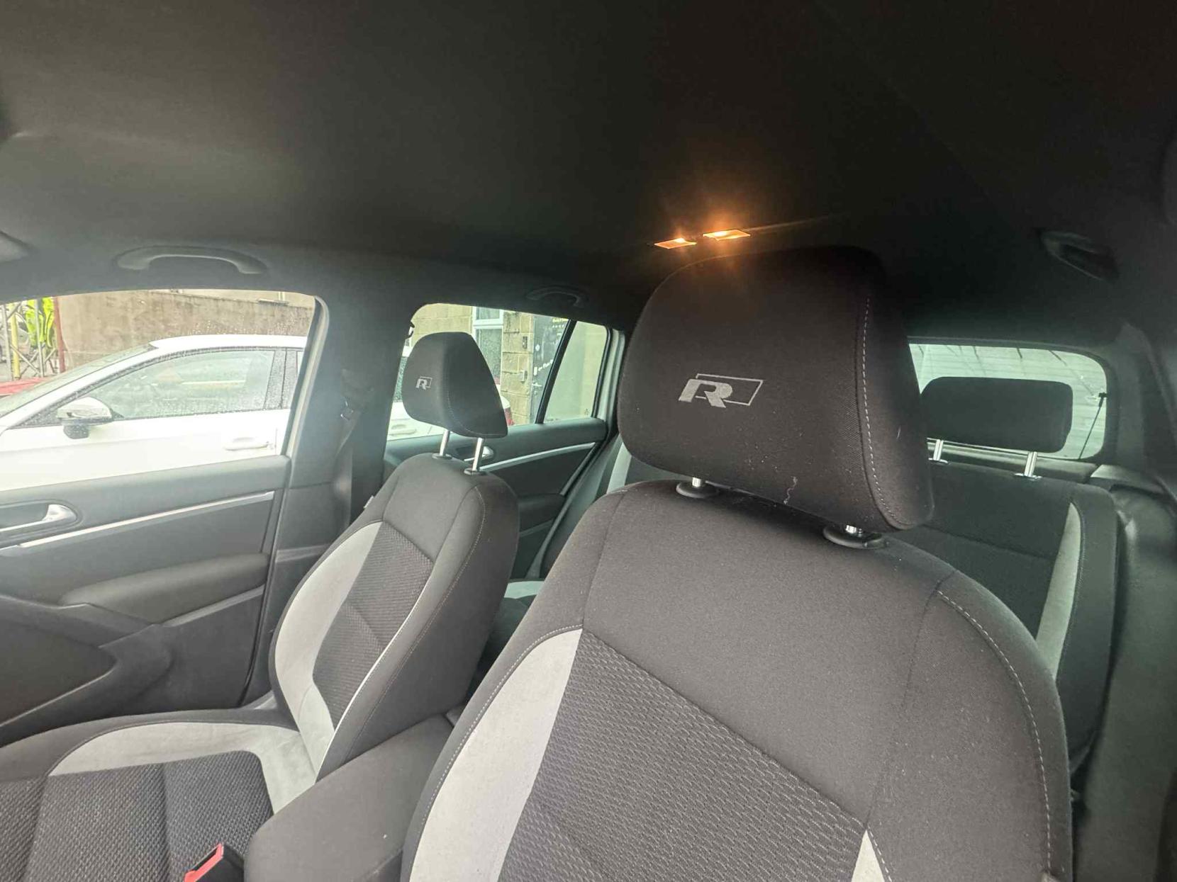 Volkswagen Tiguan 2.0 TDI BlueMotion Tech R-Line SUV 5dr Diesel Manual 4WD Euro 5 (s/s) (140 ps)