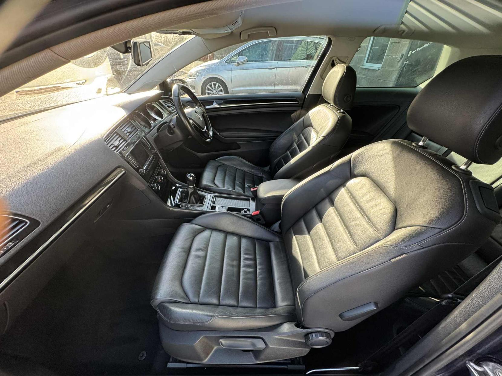 Volkswagen Golf 2.0 TDI BlueMotion Tech GT Hatchback 3dr Diesel Manual Euro 5 (s/s) (150 ps)