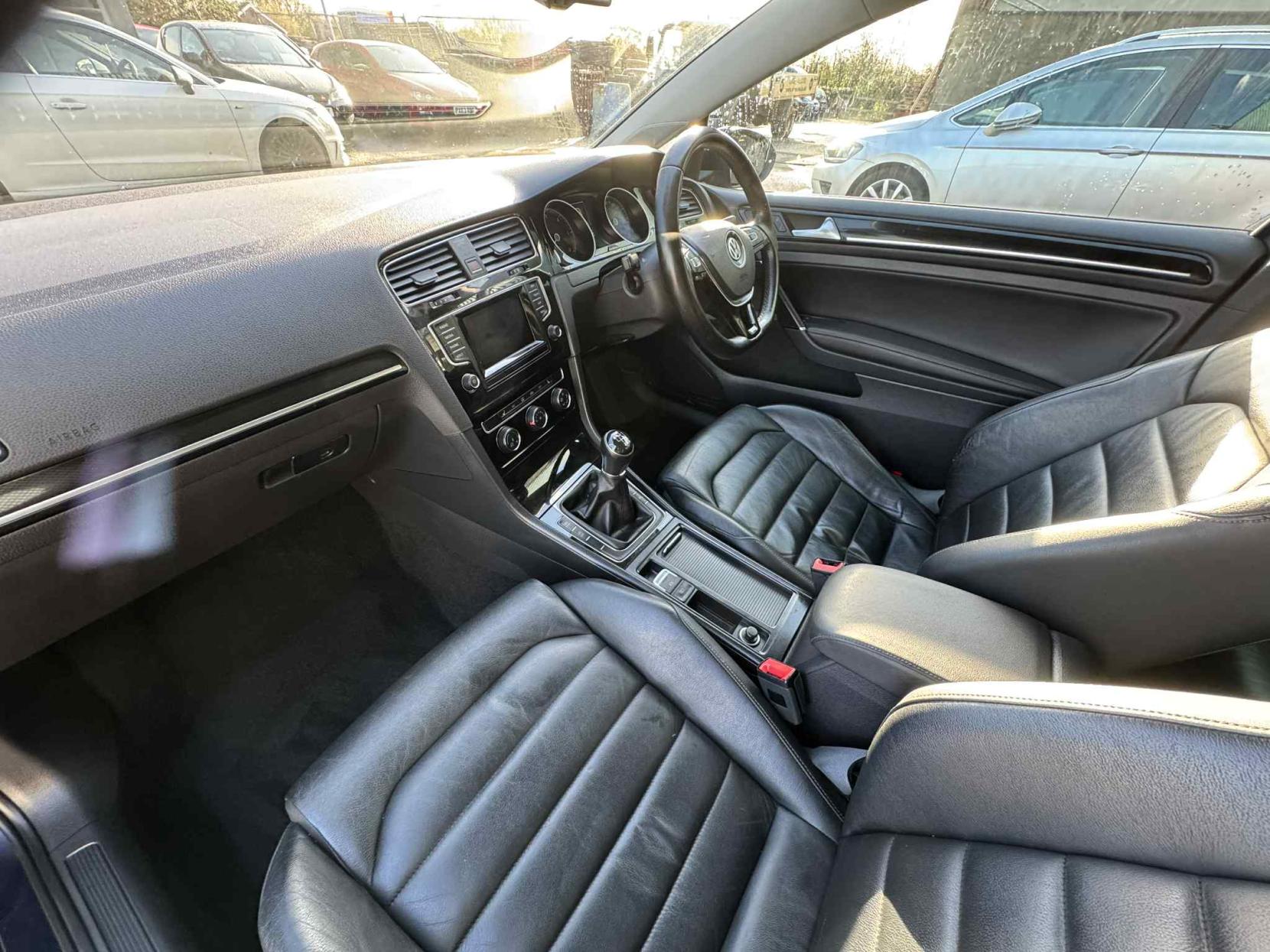 Volkswagen Golf 2.0 TDI BlueMotion Tech GT Hatchback 3dr Diesel Manual Euro 5 (s/s) (150 ps)