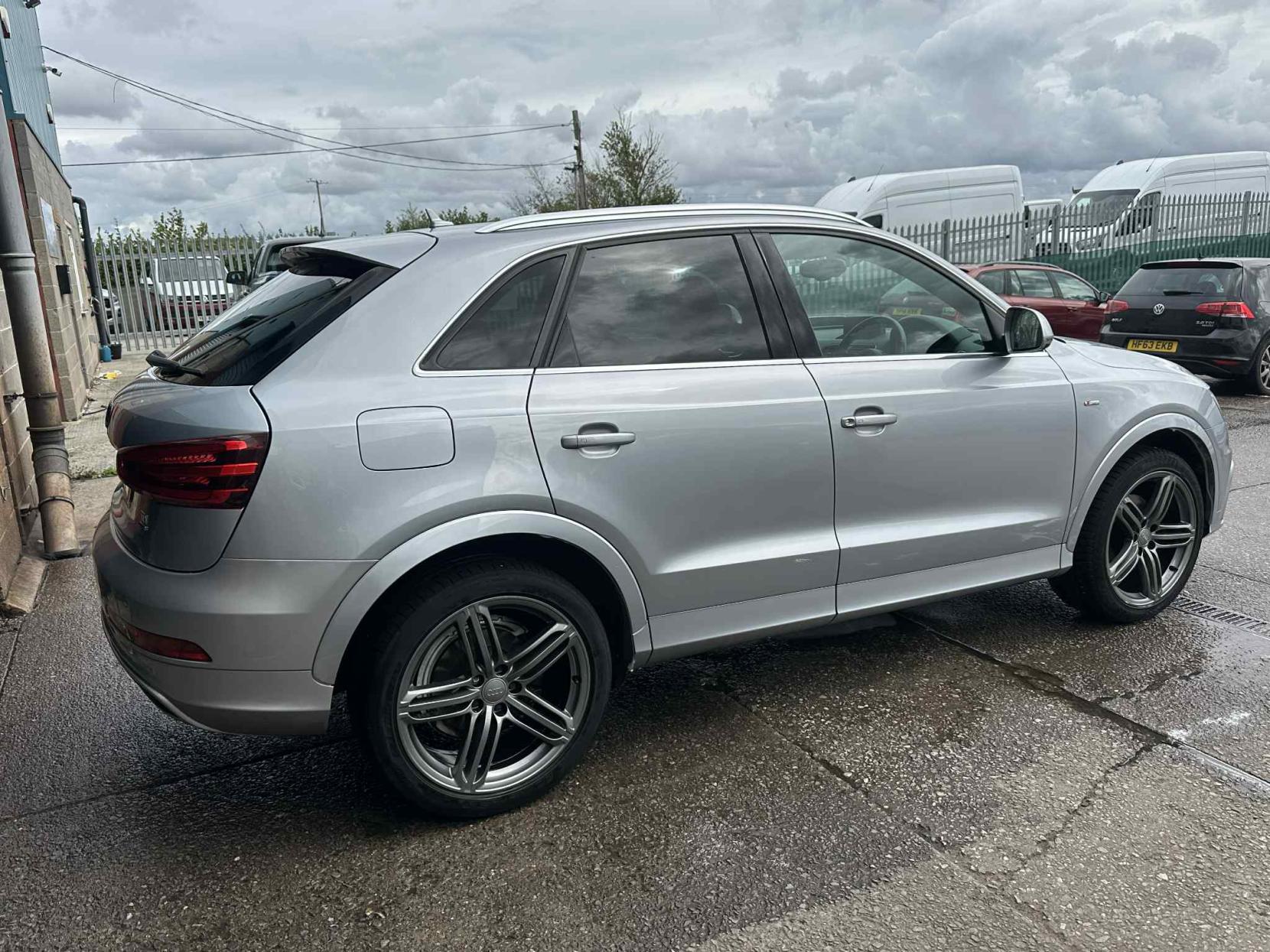 Audi Q3 2.0 TDI S line Plus SUV 5dr Diesel Manual quattro Euro 5 (s/s) (140 ps)