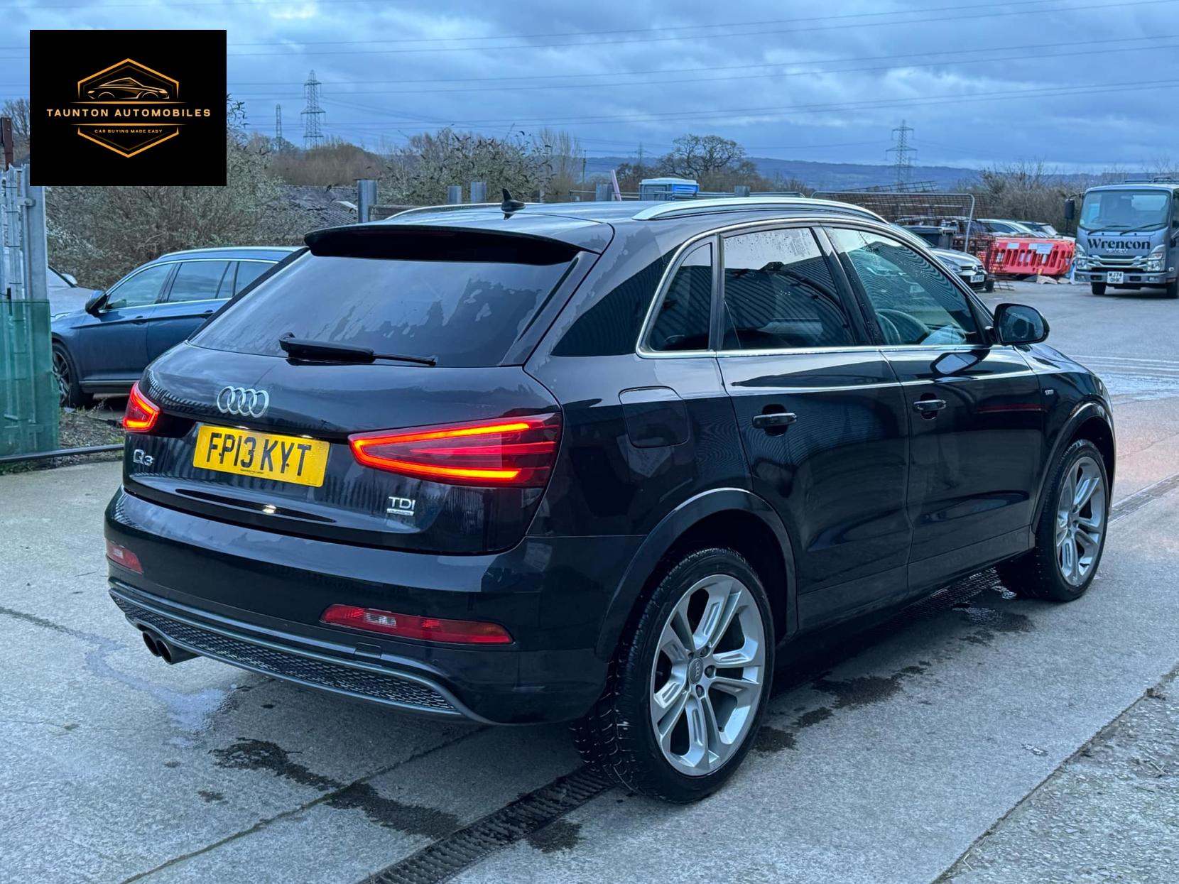 Audi Q3 2.0 TDI S line SUV 5dr Diesel S Tronic quattro Euro 5 (s/s) (177 ps)