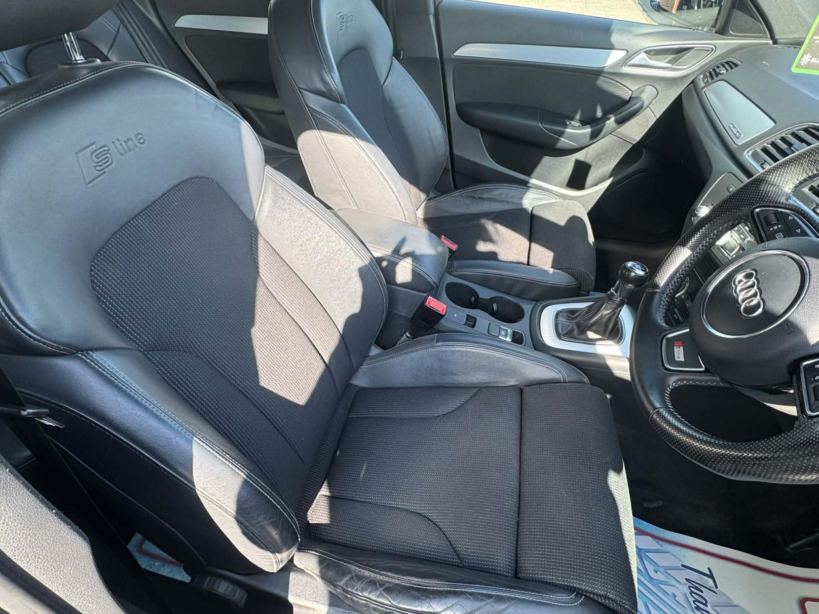 Audi Q3 2.0 TDI S line SUV 5dr Diesel Manual quattro Euro 5 (s/s) (140 ps)