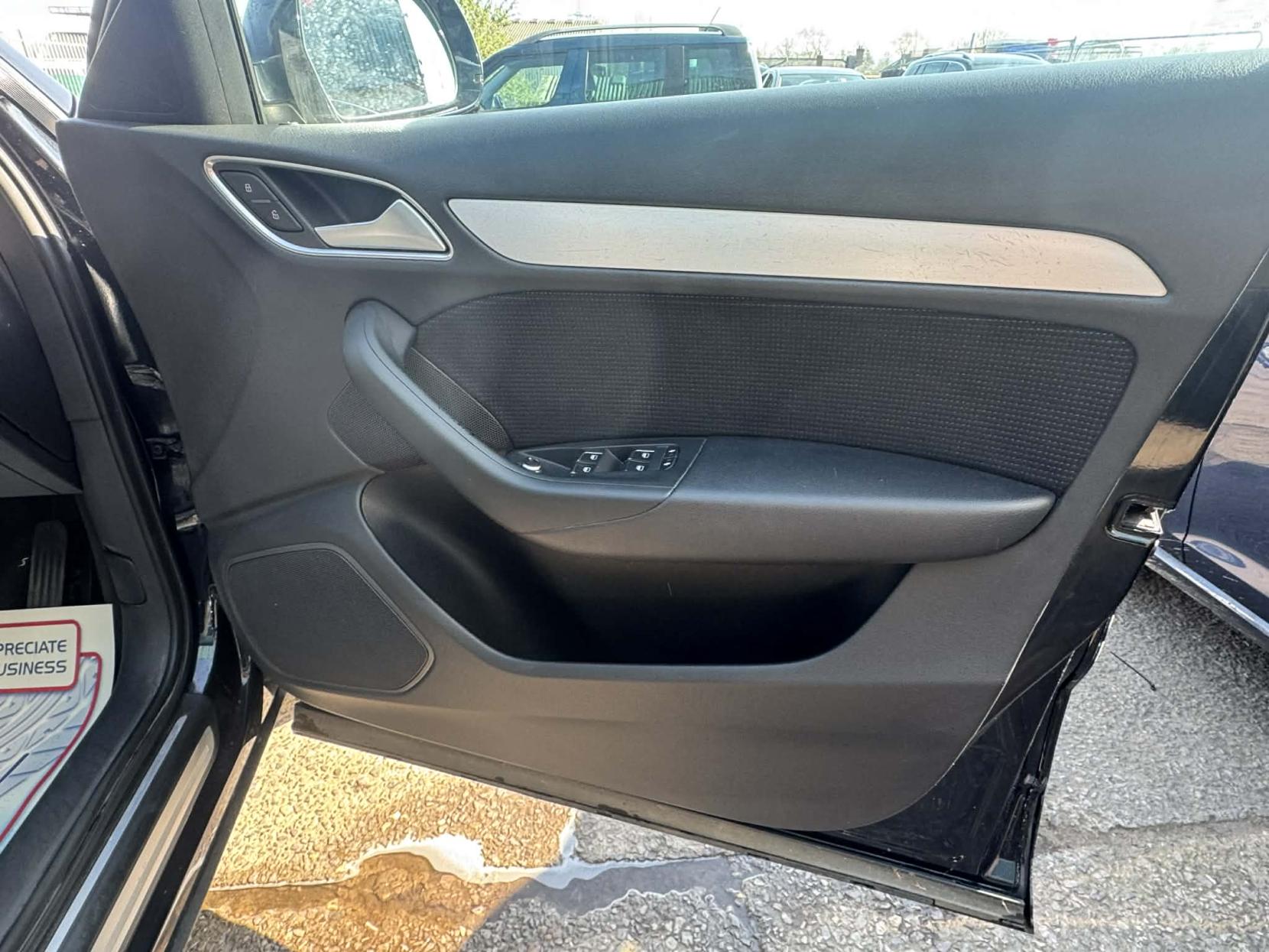 Audi Q3 2.0 TDI S line SUV 5dr Diesel Manual quattro Euro 5 (s/s) (140 ps)