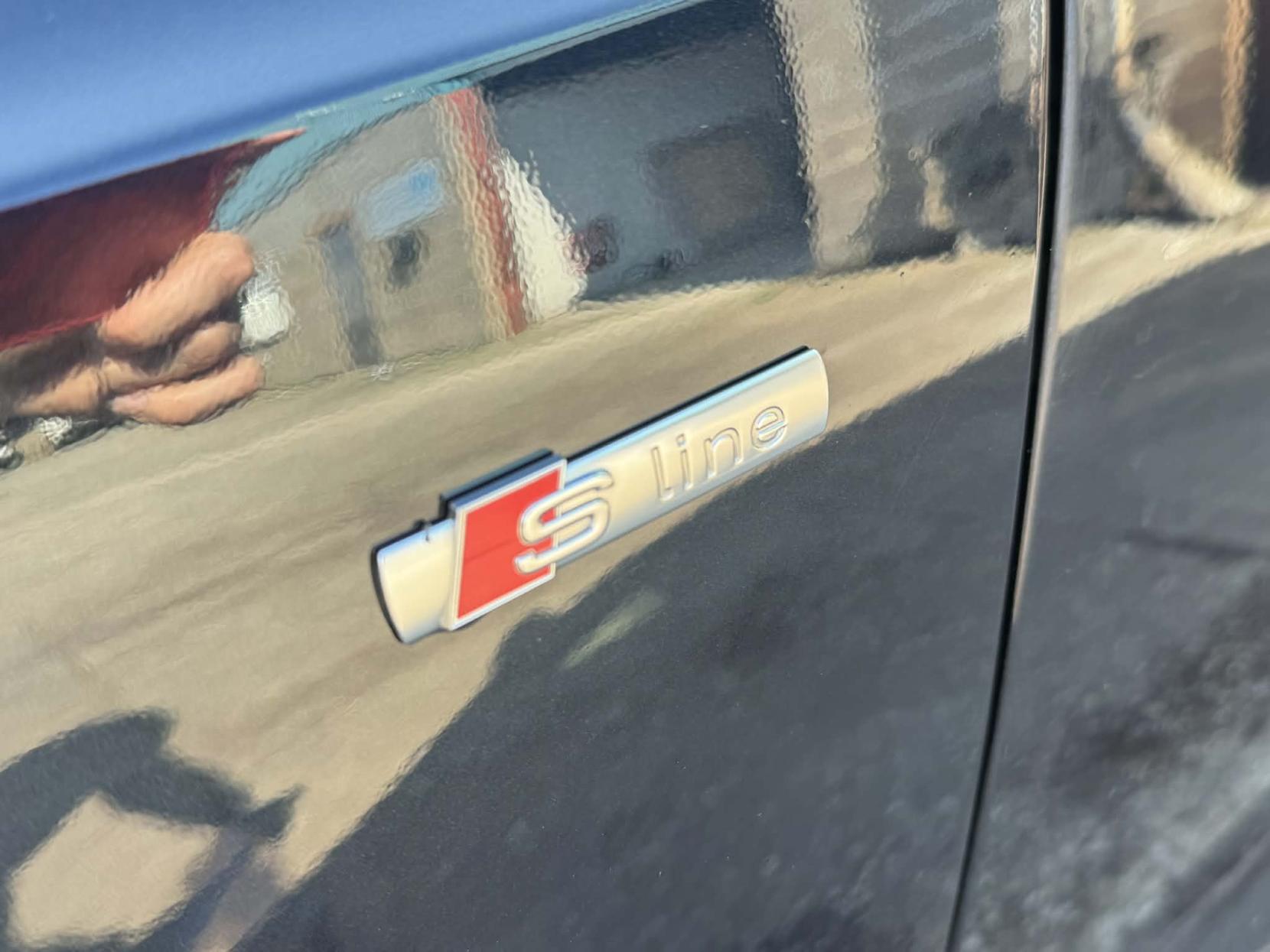 Audi Q3 2.0 TDI S line SUV 5dr Diesel Manual quattro Euro 5 (s/s) (140 ps)