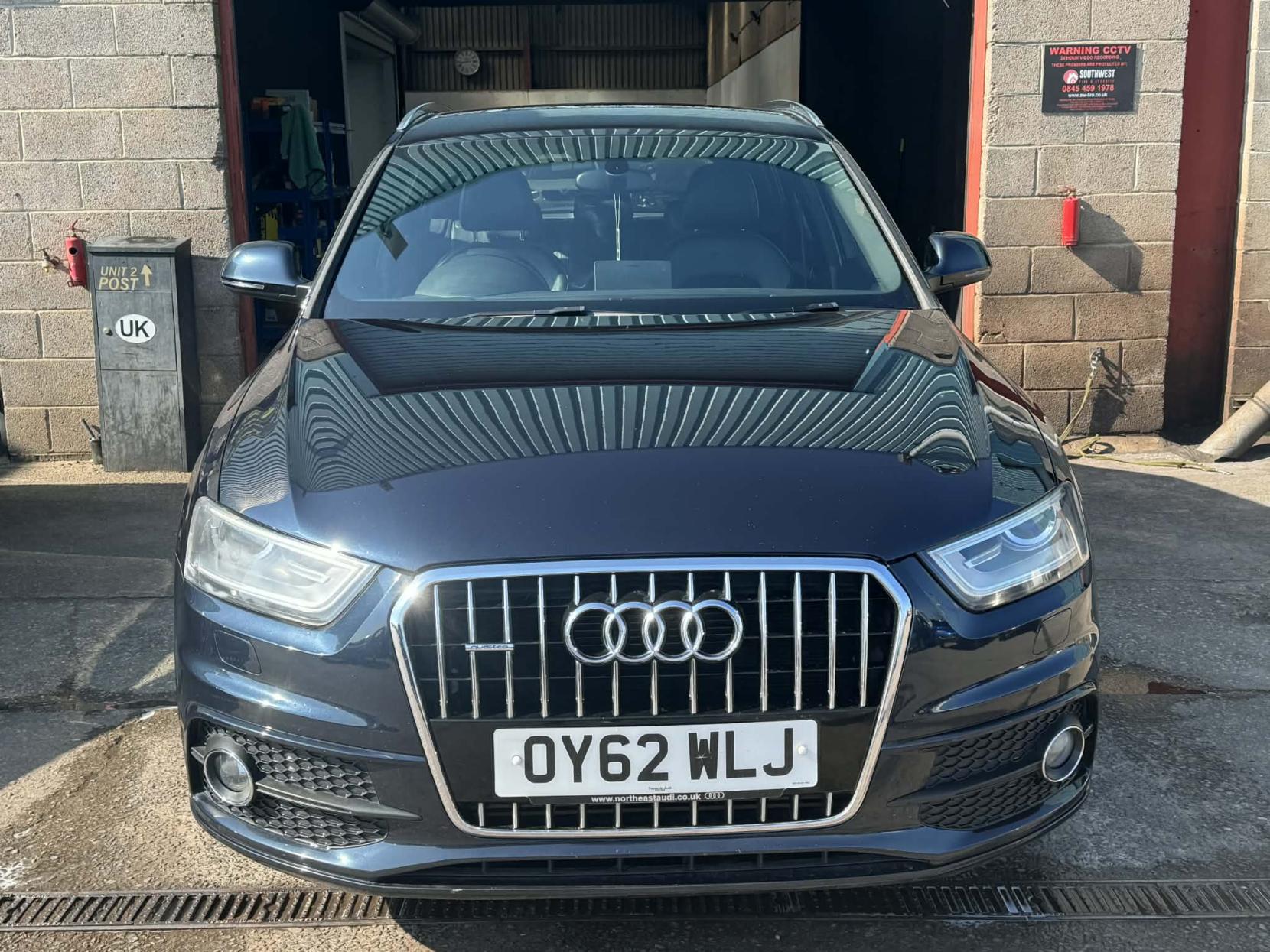 Audi Q3 2.0 TDI S line SUV 5dr Diesel Manual quattro Euro 5 (s/s) (140 ps)