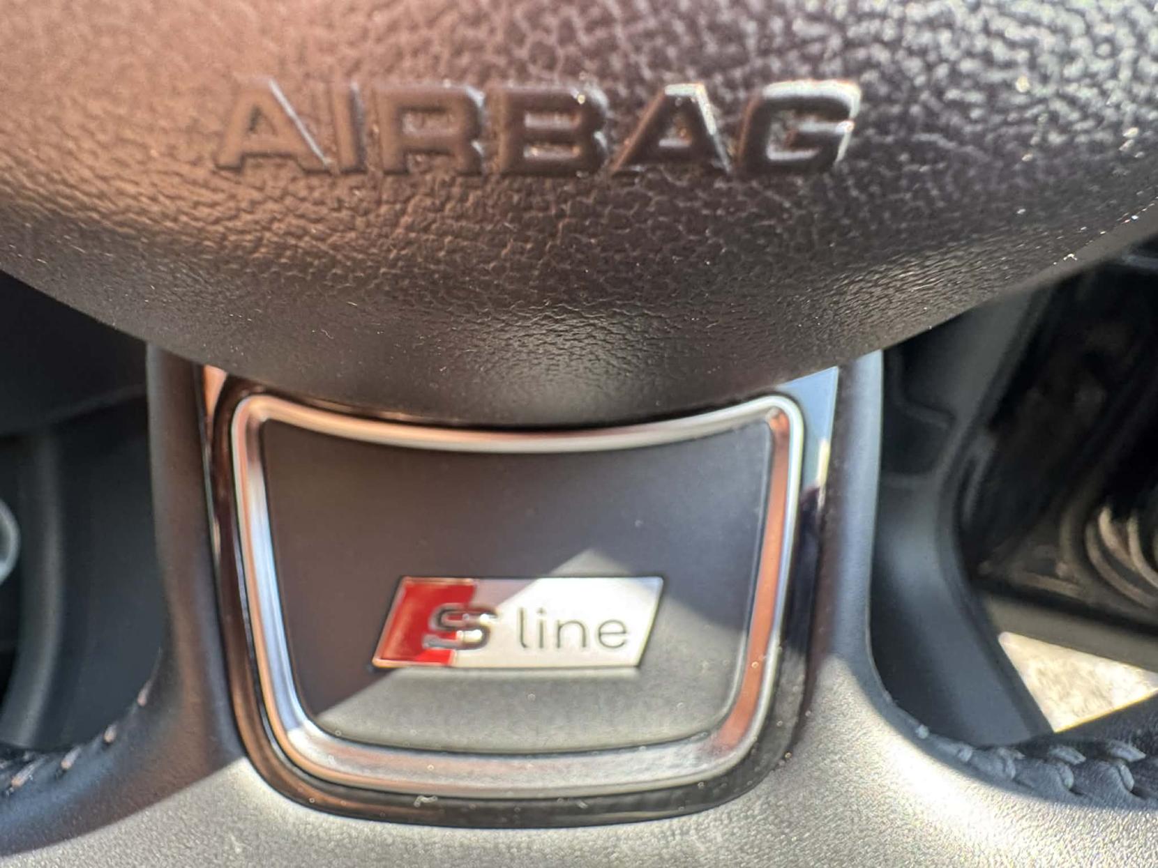 Audi Q3 2.0 TDI S line SUV 5dr Diesel Manual quattro Euro 5 (s/s) (140 ps)