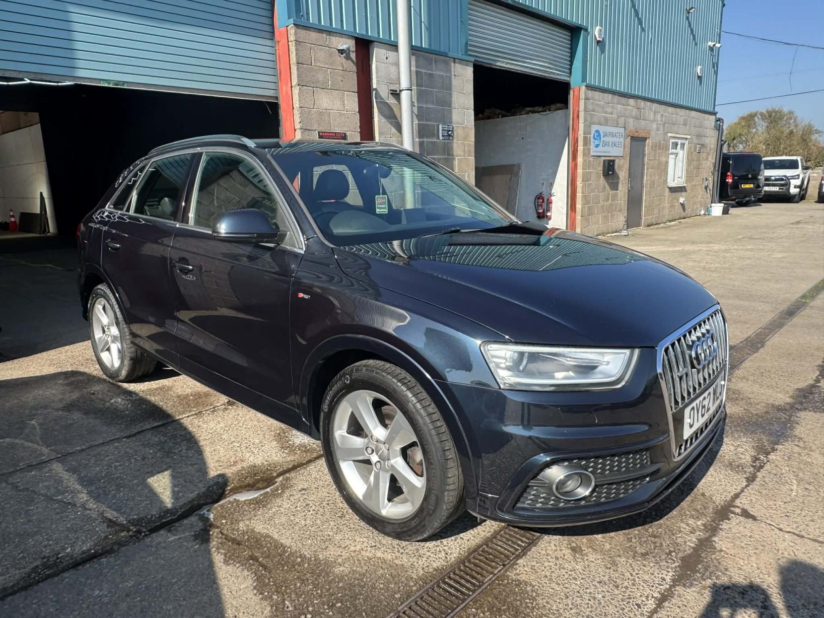 Audi Q3 2.0 TDI S line SUV 5dr Diesel Manual quattro Euro 5 (s/s) (140 ps)