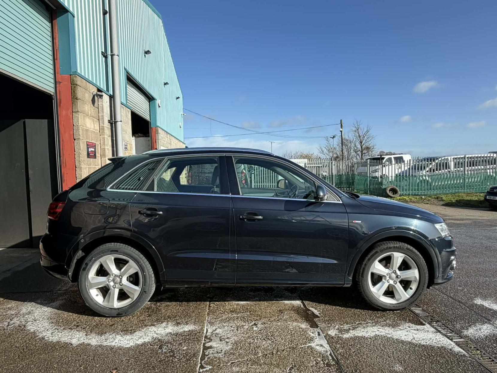 Audi Q3 2.0 TDI S line SUV 5dr Diesel Manual quattro Euro 5 (s/s) (140 ps)