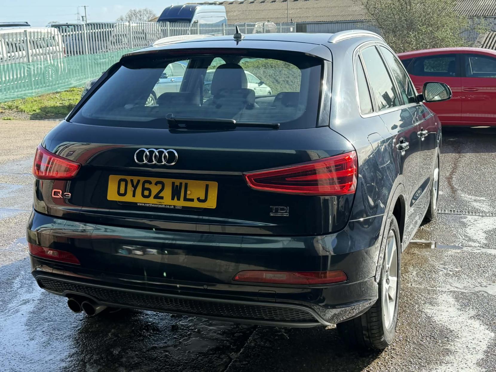 Audi Q3 2.0 TDI S line SUV 5dr Diesel Manual quattro Euro 5 (s/s) (140 ps)