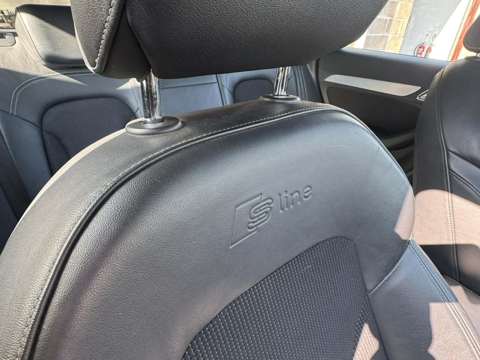 Audi Q3 2.0 TDI S line SUV 5dr Diesel Manual quattro Euro 5 (s/s) (140 ps)