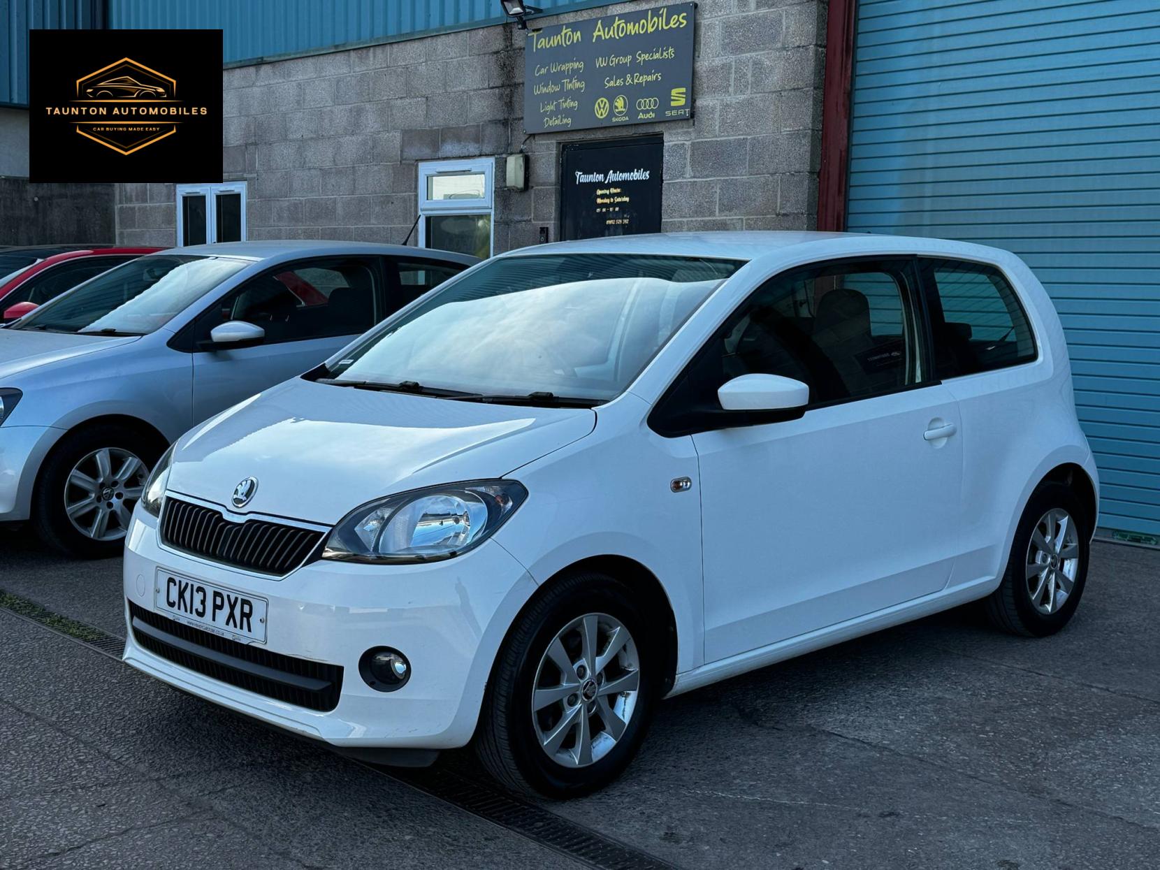 Skoda Citigo 1.0 MPI GreenTech Elegance Hatchback 3dr Petrol Manual Euro 5 (s/s) (60 ps)