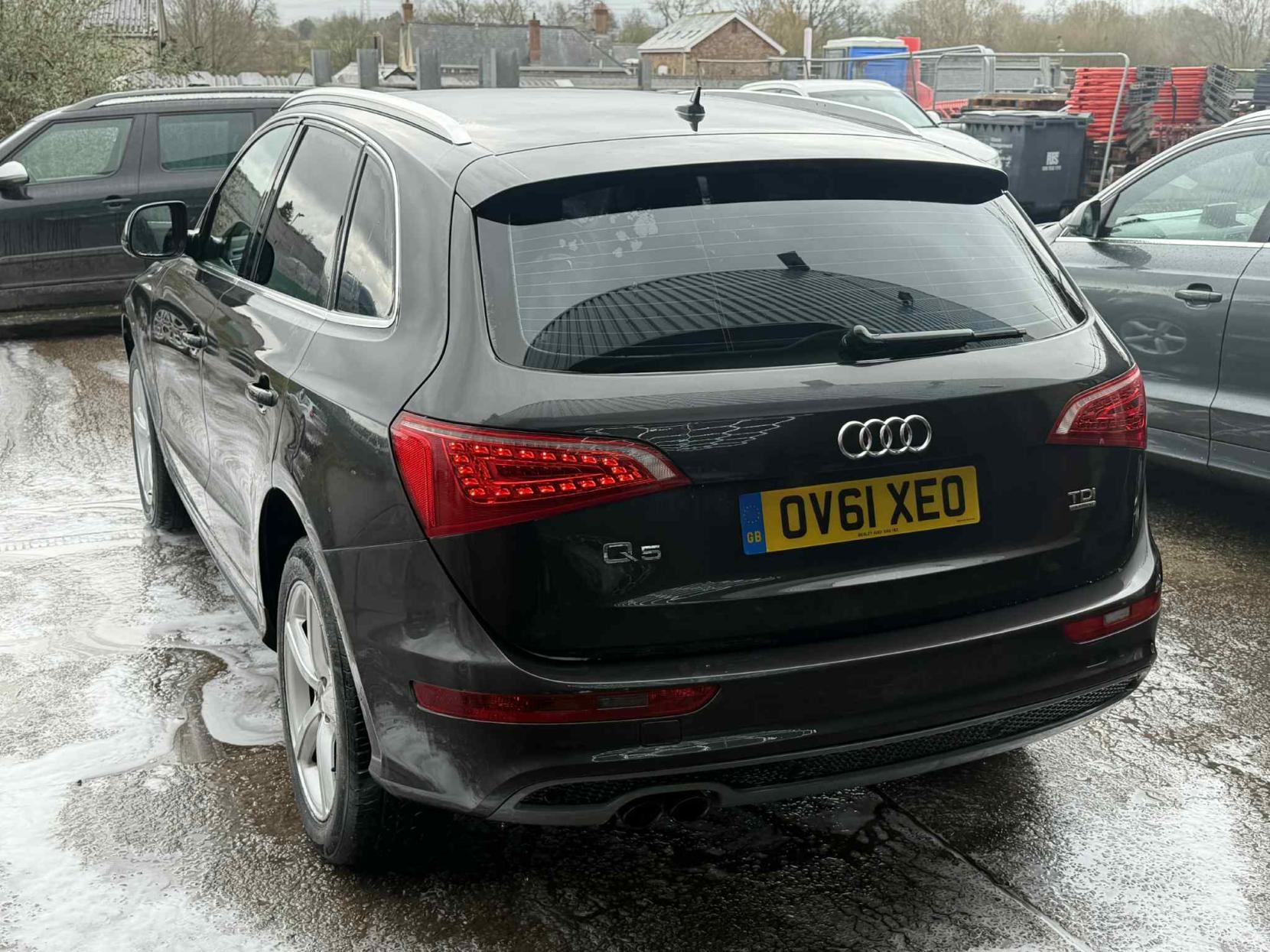 Audi Q5 2.0 TDI S line SUV 5dr Diesel Manual quattro Euro 5 (s/s) (143 ps)