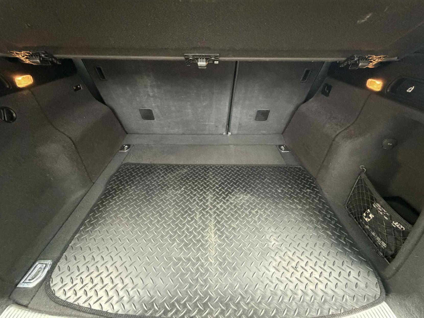 Audi Q5 2.0 TDI S line SUV 5dr Diesel Manual quattro Euro 5 (s/s) (143 ps)