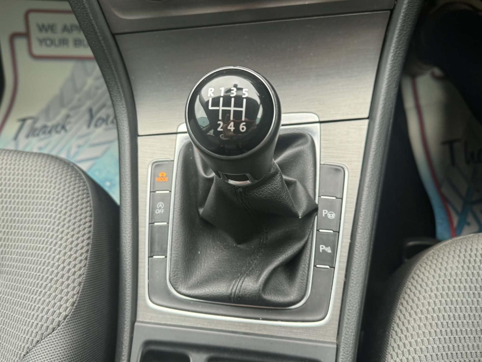 Volkswagen Golf 2.0 TDI BlueMotion Tech SE Hatchback 5dr Diesel Manual Euro 5 (s/s) (150 ps)