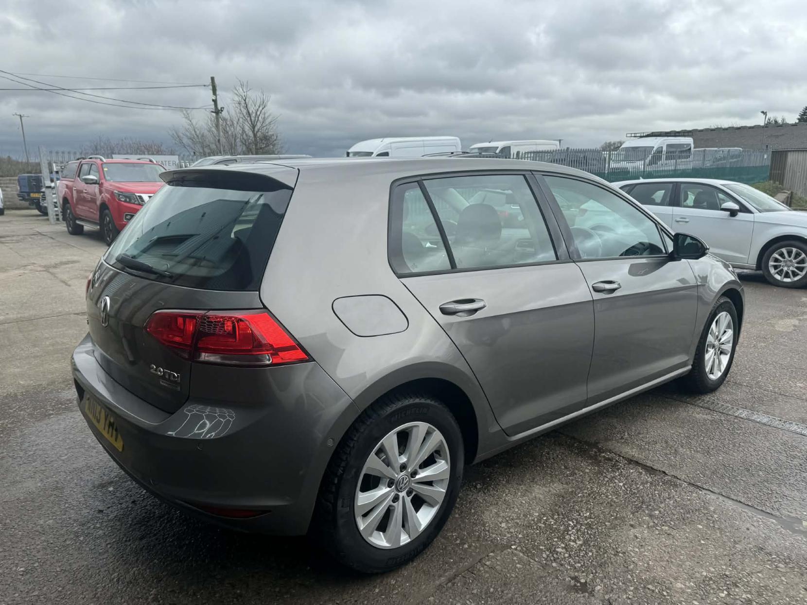 Volkswagen Golf 2.0 TDI BlueMotion Tech SE Hatchback 5dr Diesel Manual Euro 5 (s/s) (150 ps)