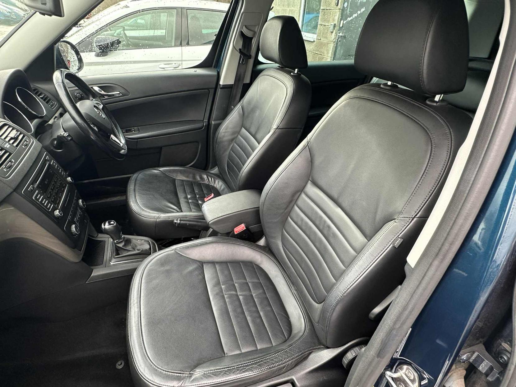 Skoda Yeti 1.2 TSI Elegance SUV 5dr Petrol DSG Euro 5 (105 ps)