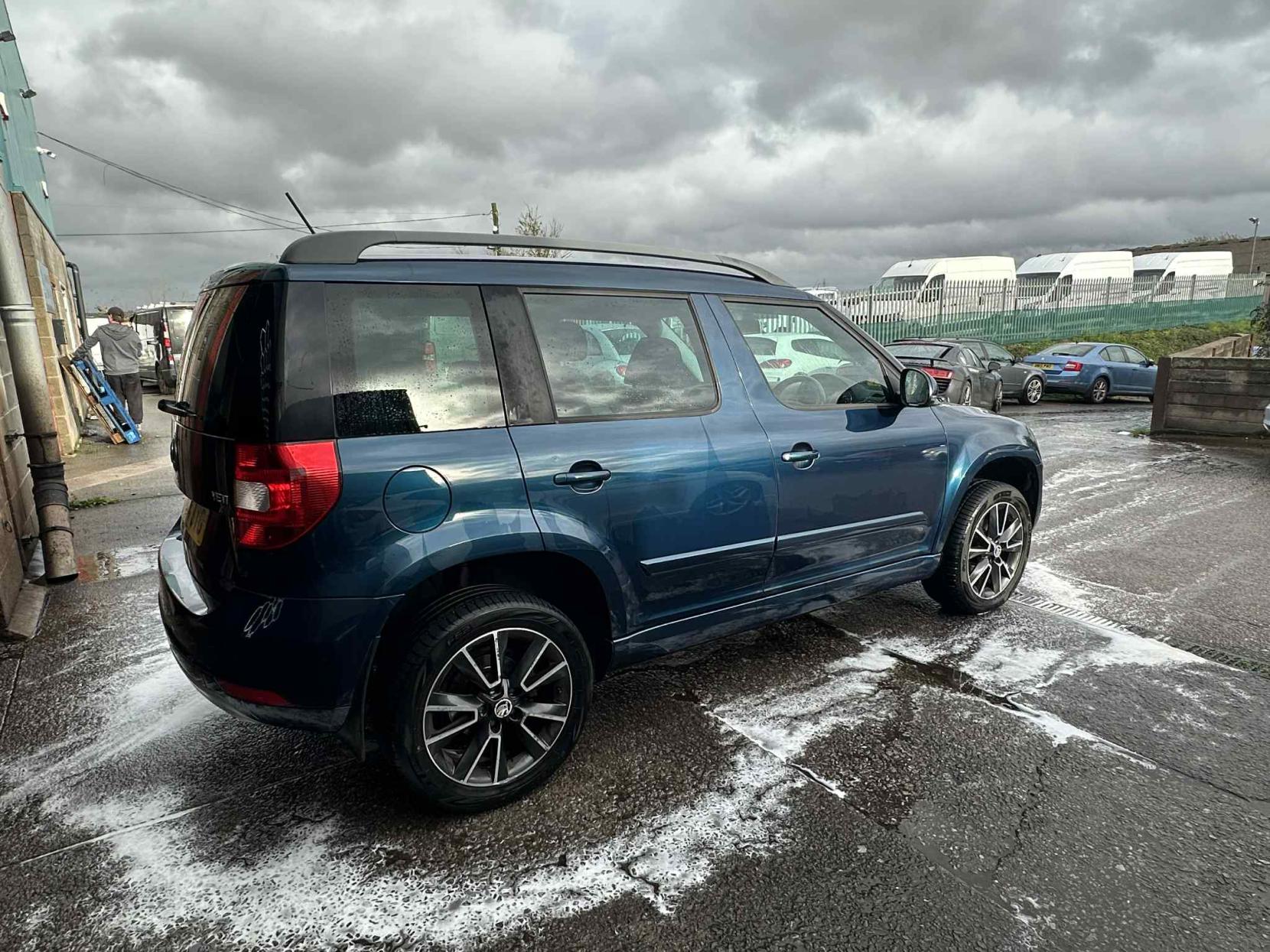 Skoda Yeti 1.2 TSI Elegance SUV 5dr Petrol DSG Euro 5 (105 ps)