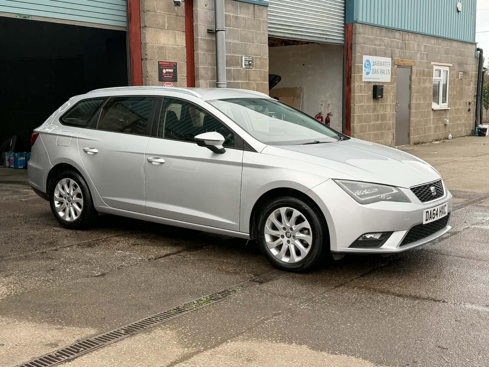 SEAT Leon 1.6 TDI CR SE Sport Tourer 5dr Diesel Manual Euro 5 (s/s) (105 ps)