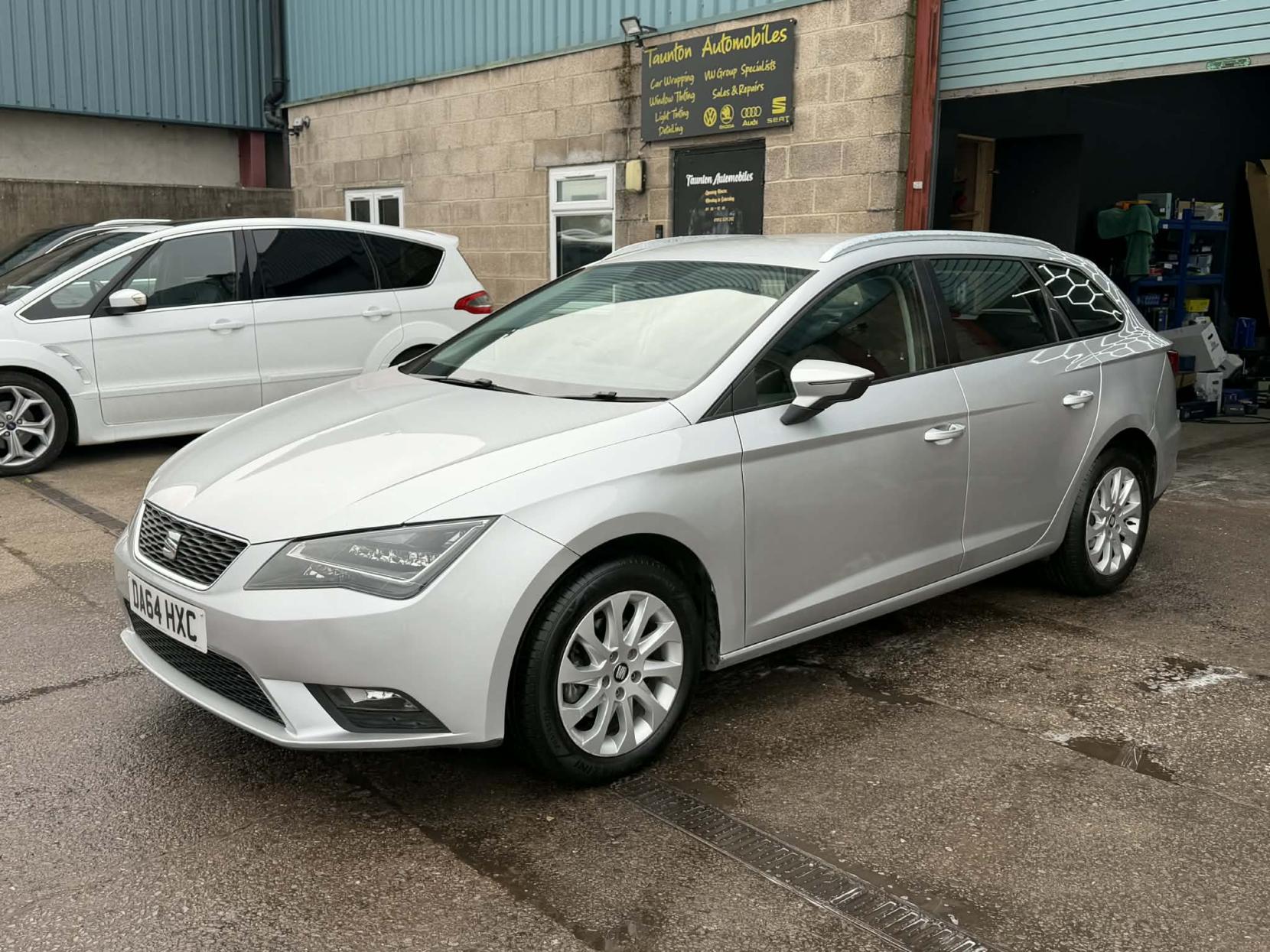 SEAT Leon 1.6 TDI CR SE Sport Tourer 5dr Diesel Manual Euro 5 (s/s) (105 ps)