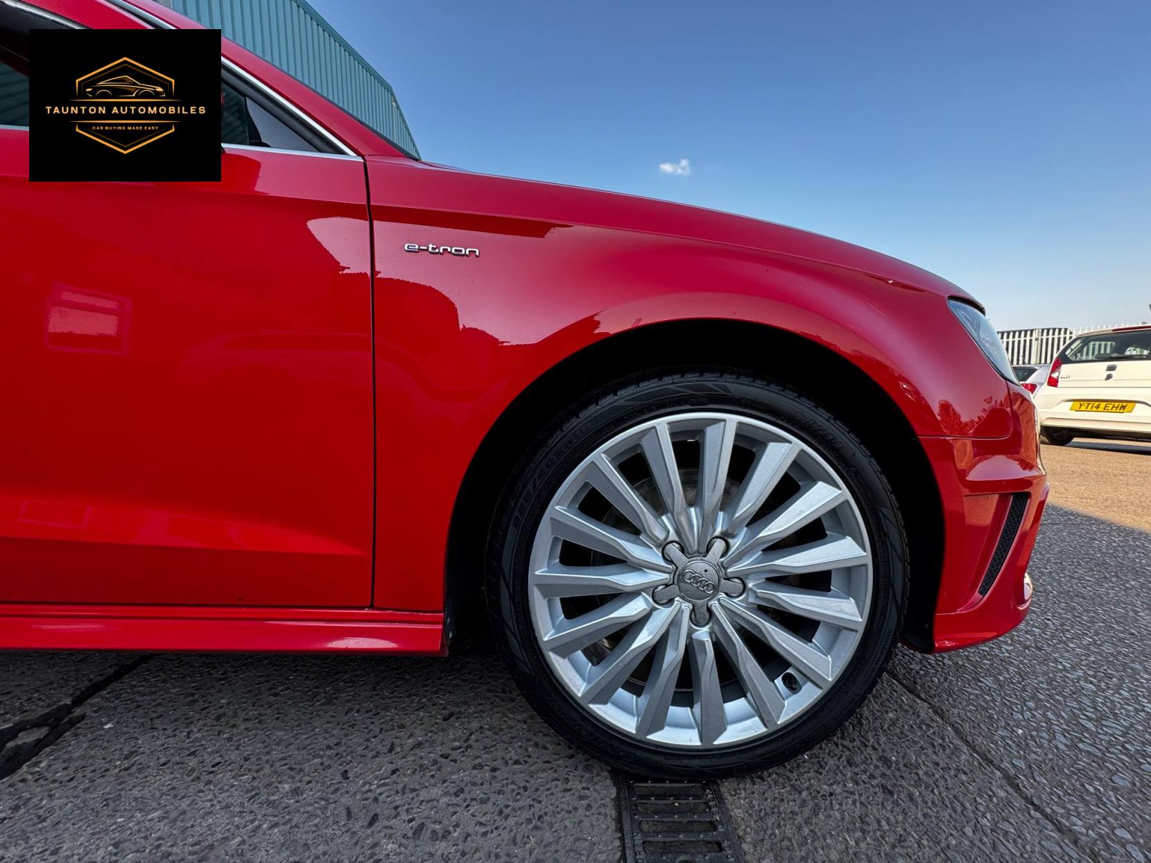 Audi A3 1.4 TFSI e-tron Sportback 5dr Petrol Plug-in Hybrid e-S Tronic Euro 6 8.8kWh (204 ps)
