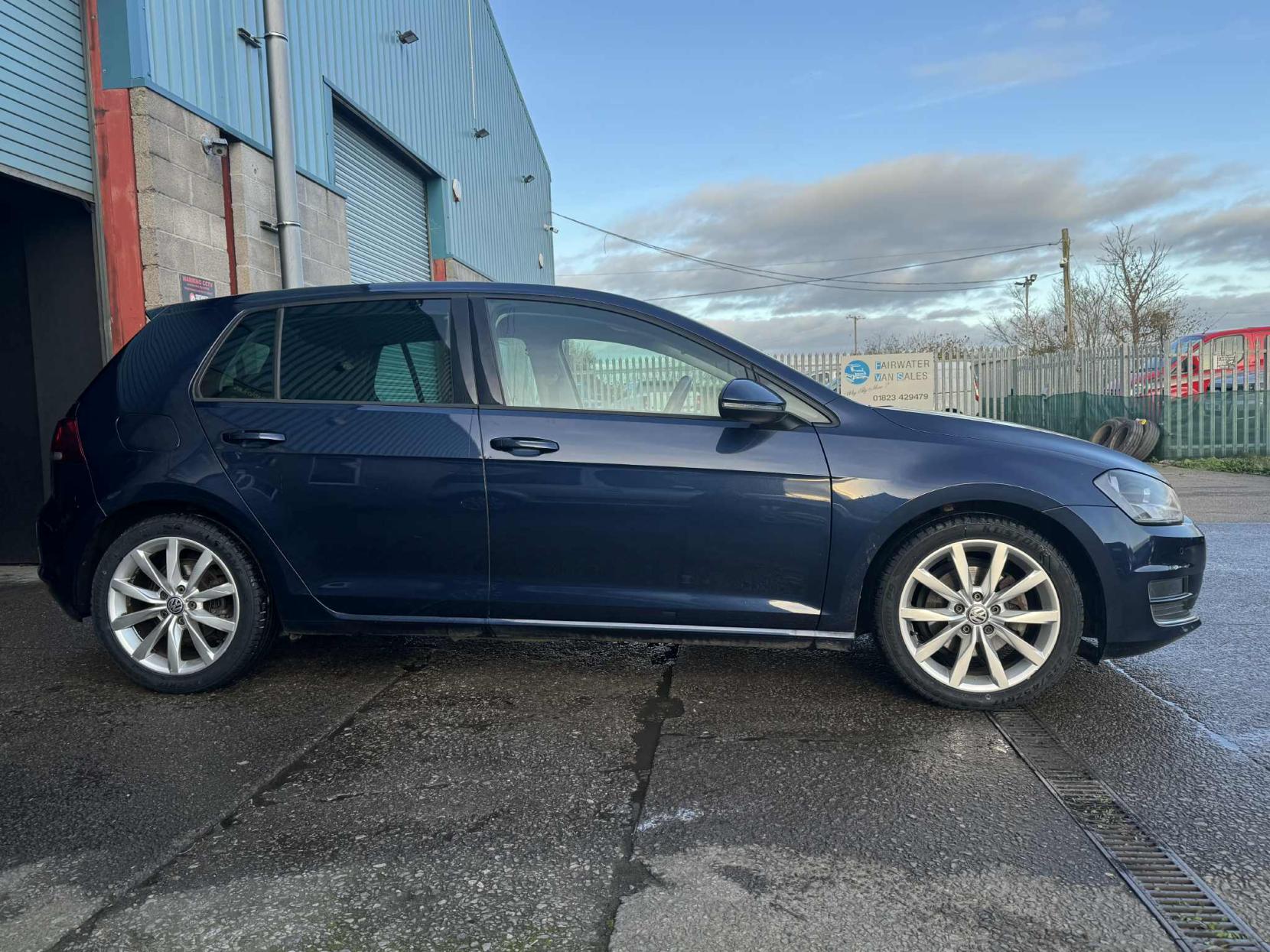 Volkswagen Golf 2.0 TDI BlueMotion Tech GT Hatchback 5dr Diesel Manual Euro 5 (s/s) (150 ps)